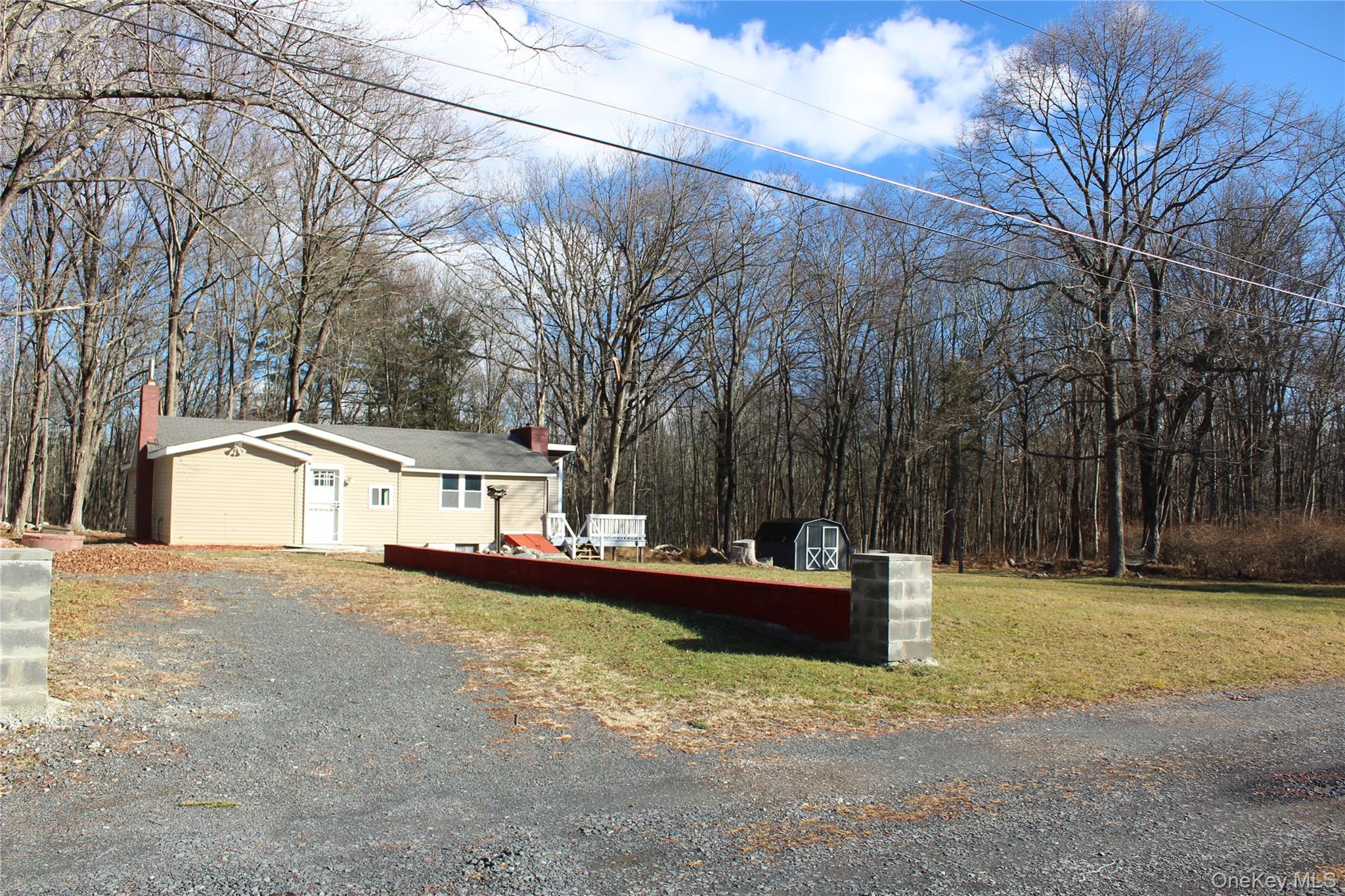 11 Terwilliger Lane Property Photo 14