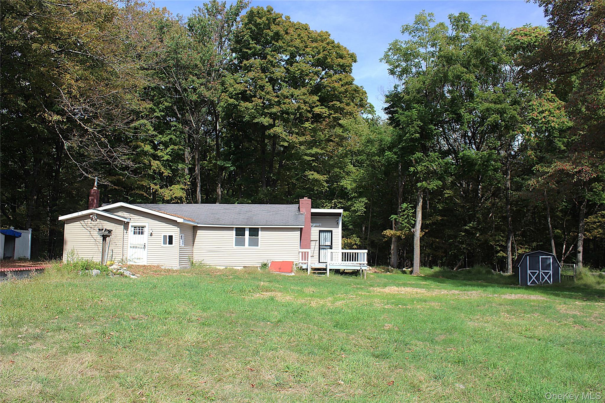 11 Terwilliger Lane Property Photo 19