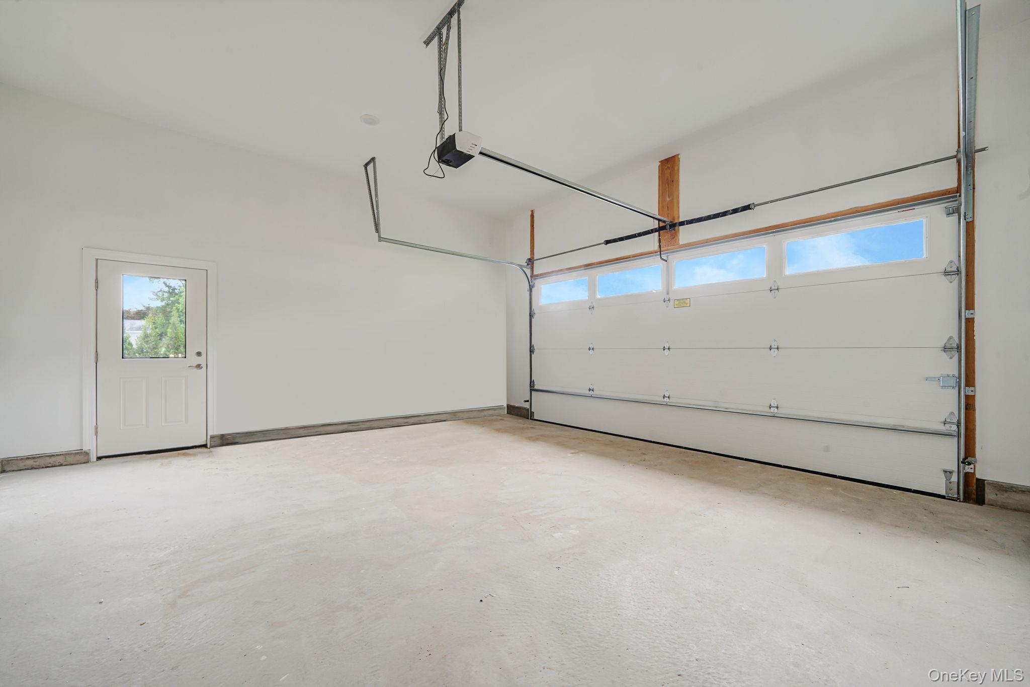 64 Blydenburgh Road Property Photo 24
