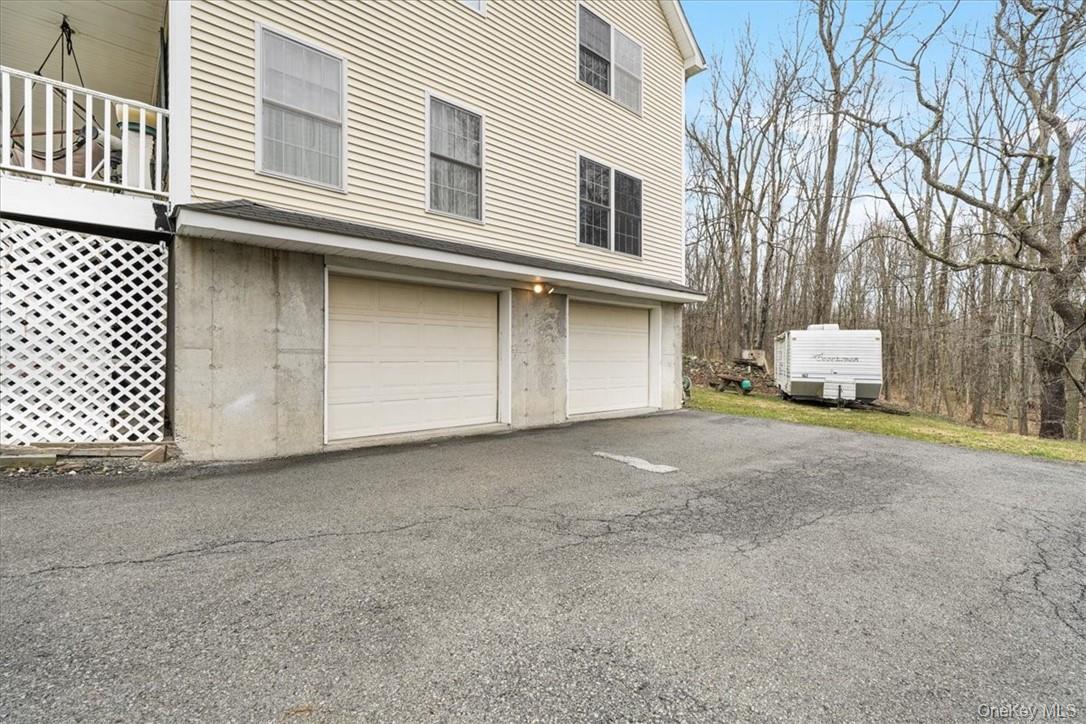 24 James Court Property Photo 4