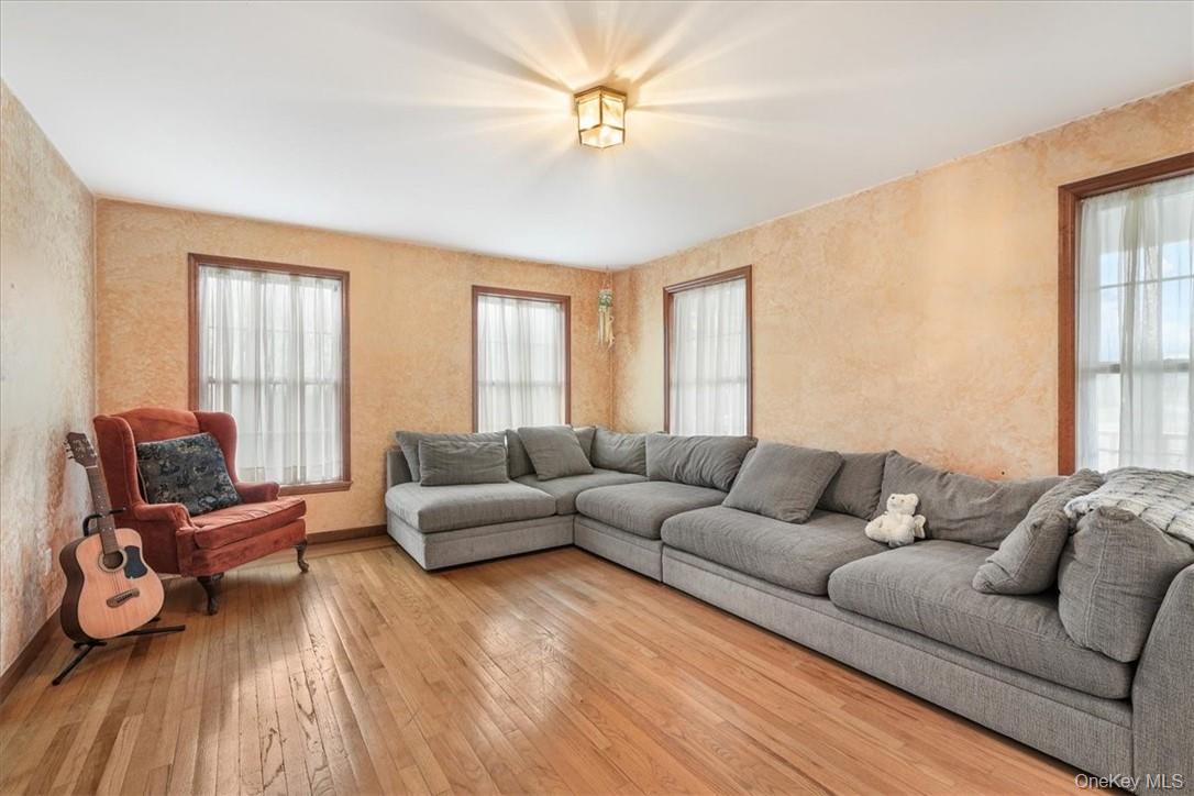 24 James Court Property Photo 8