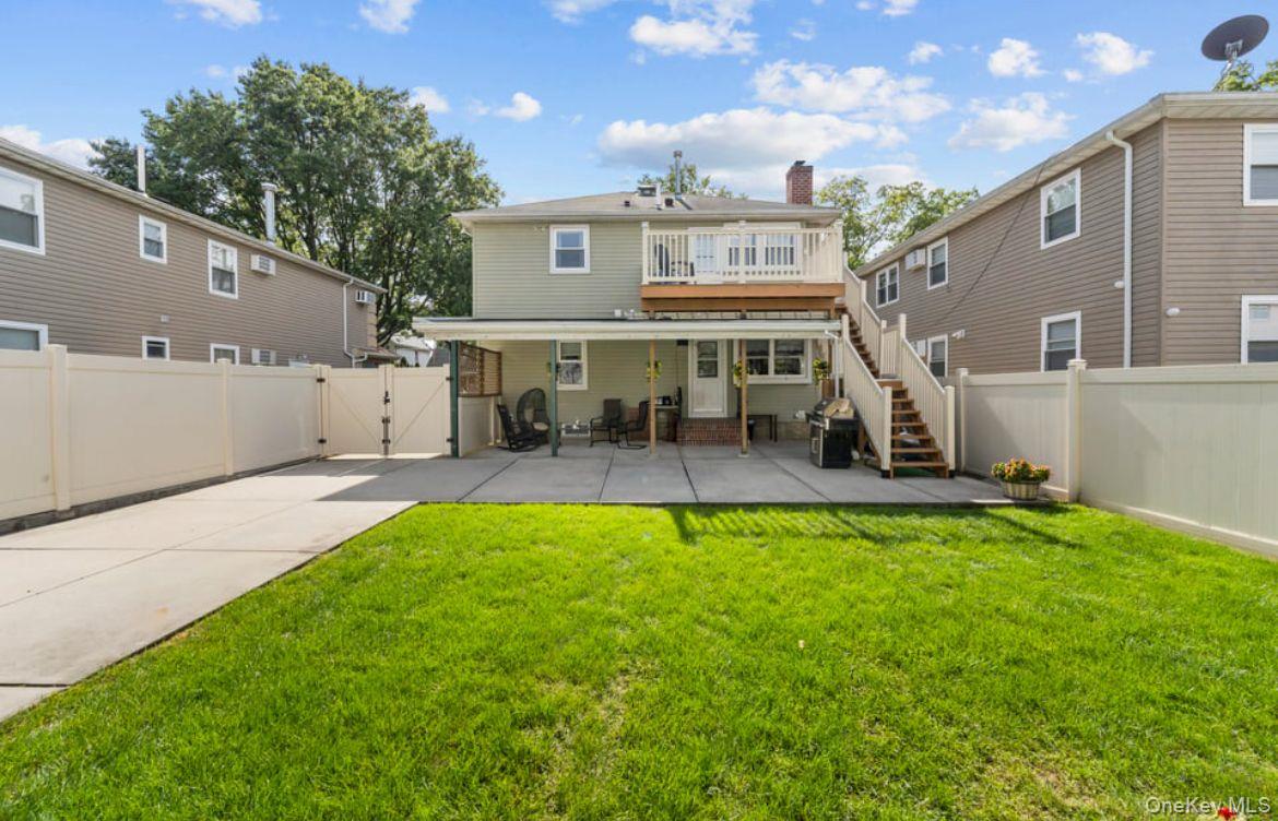 14224 250th Street Property Photo 3
