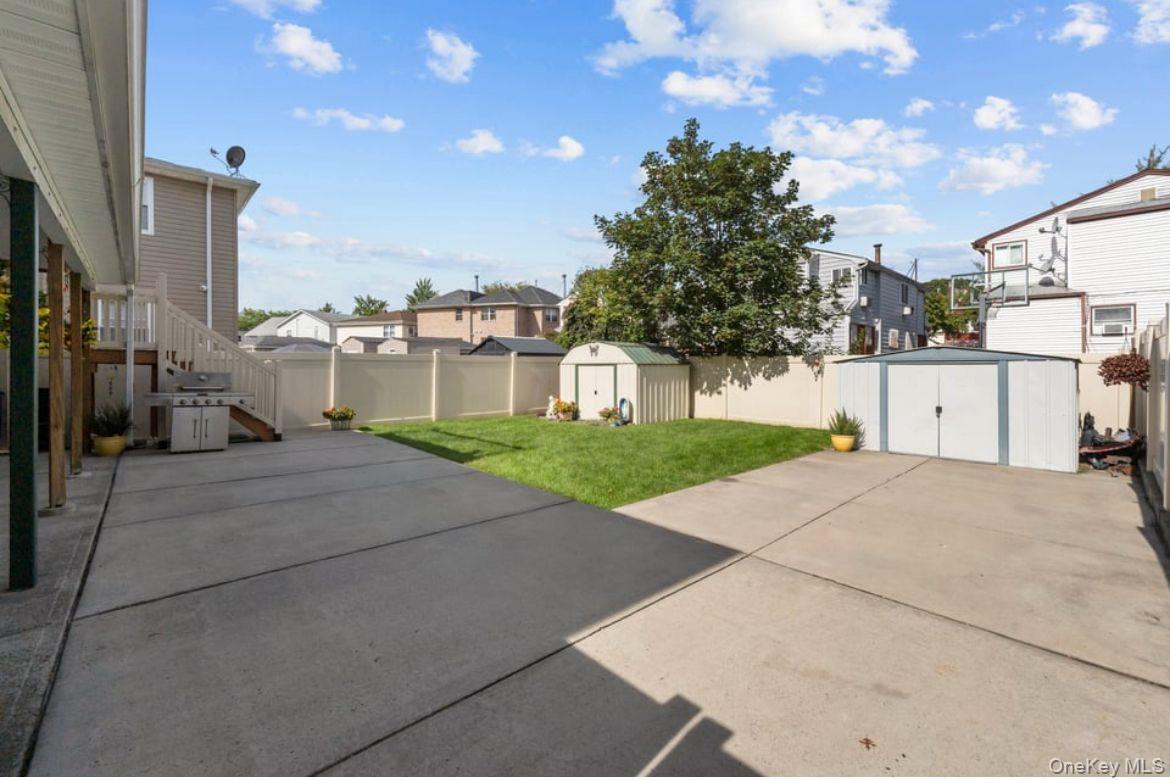 14224 250th Street Property Photo 5