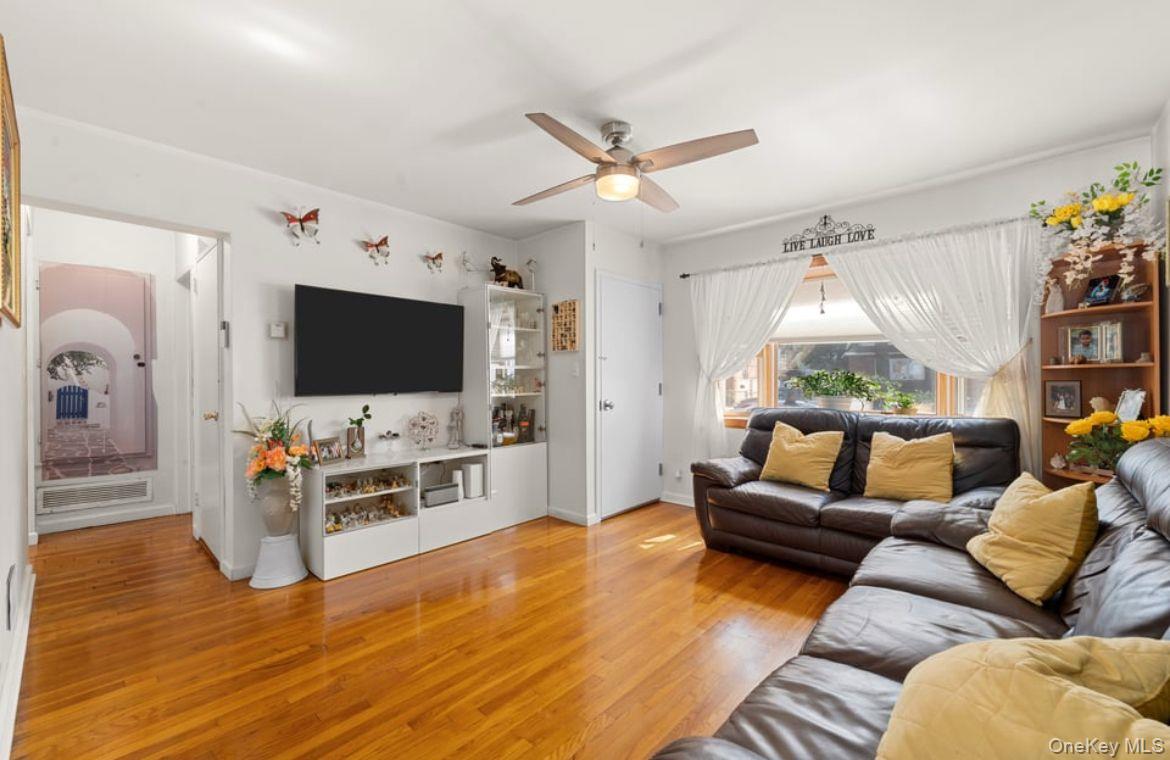 14224 250th Street Property Photo 9