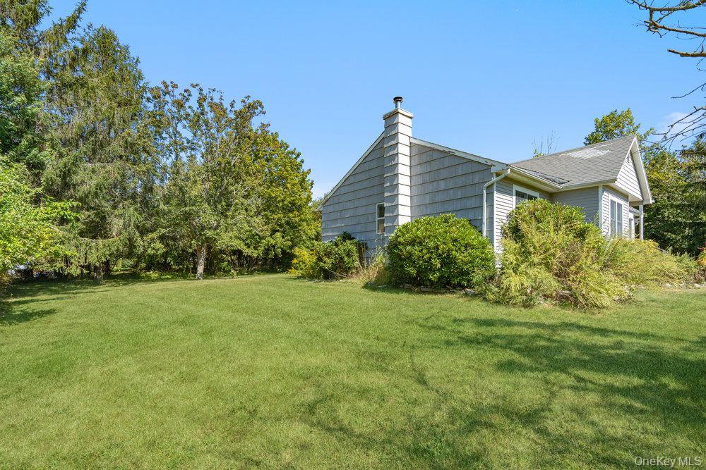 152 Baywood Drive Property Photo 4