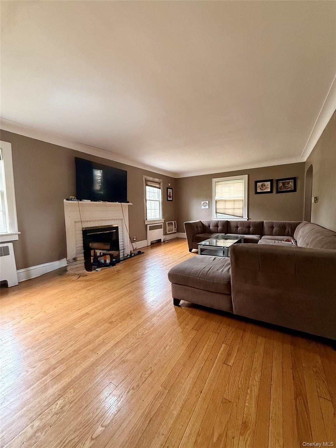 139 New York Avenue Property Photo 2