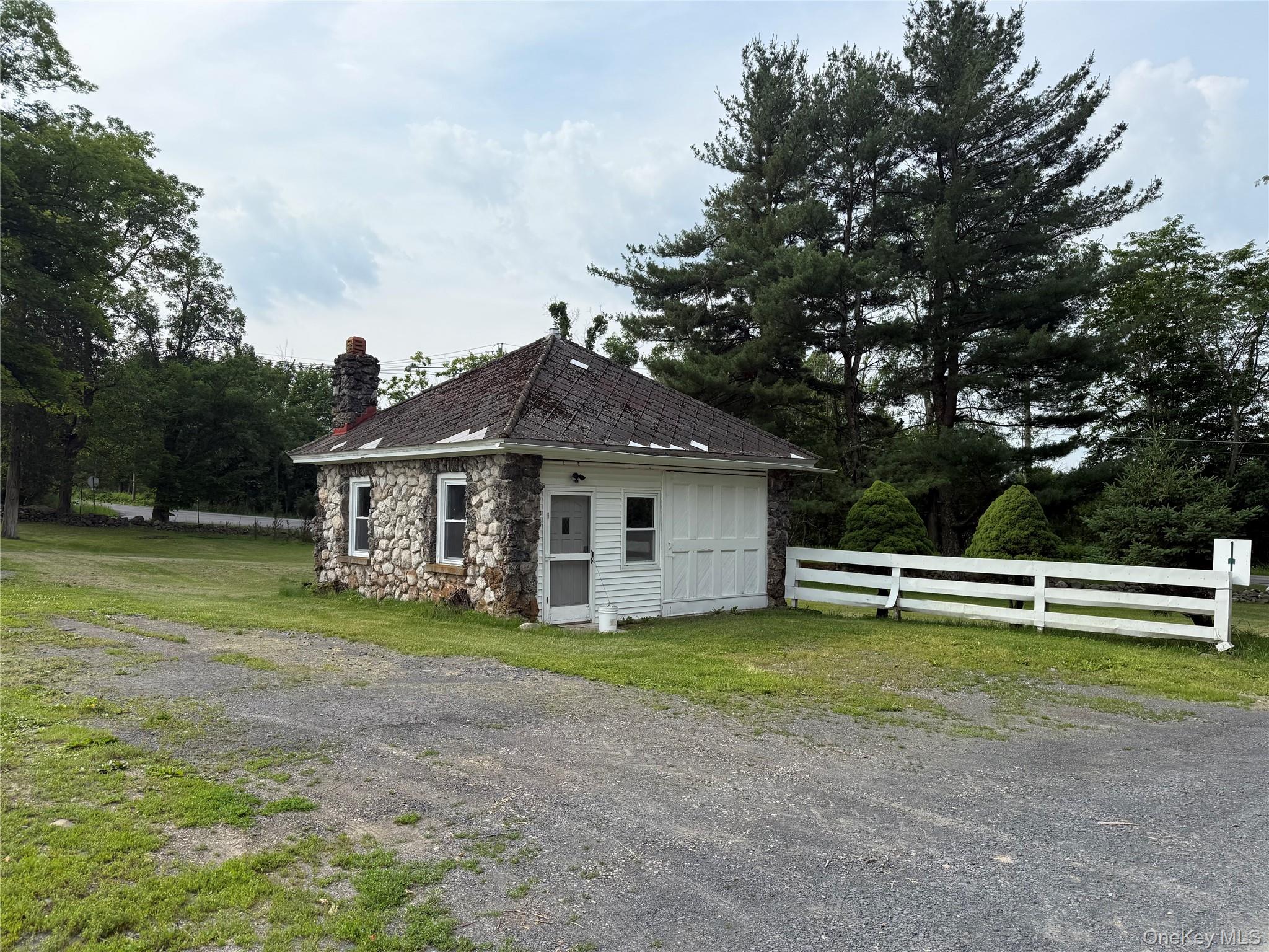 212 Cheechunk Road Property Photo 3
