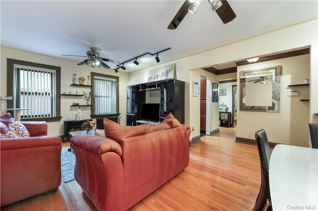 10 Nosband Avenue 1c Property Photo 12