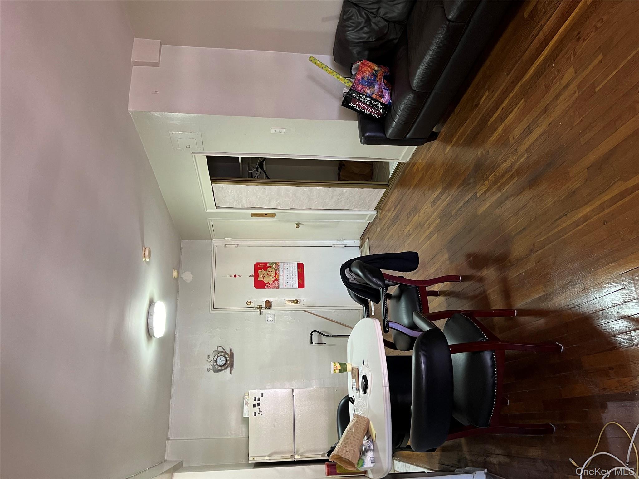 84-20 51 Avenue 6h Property Photo 6