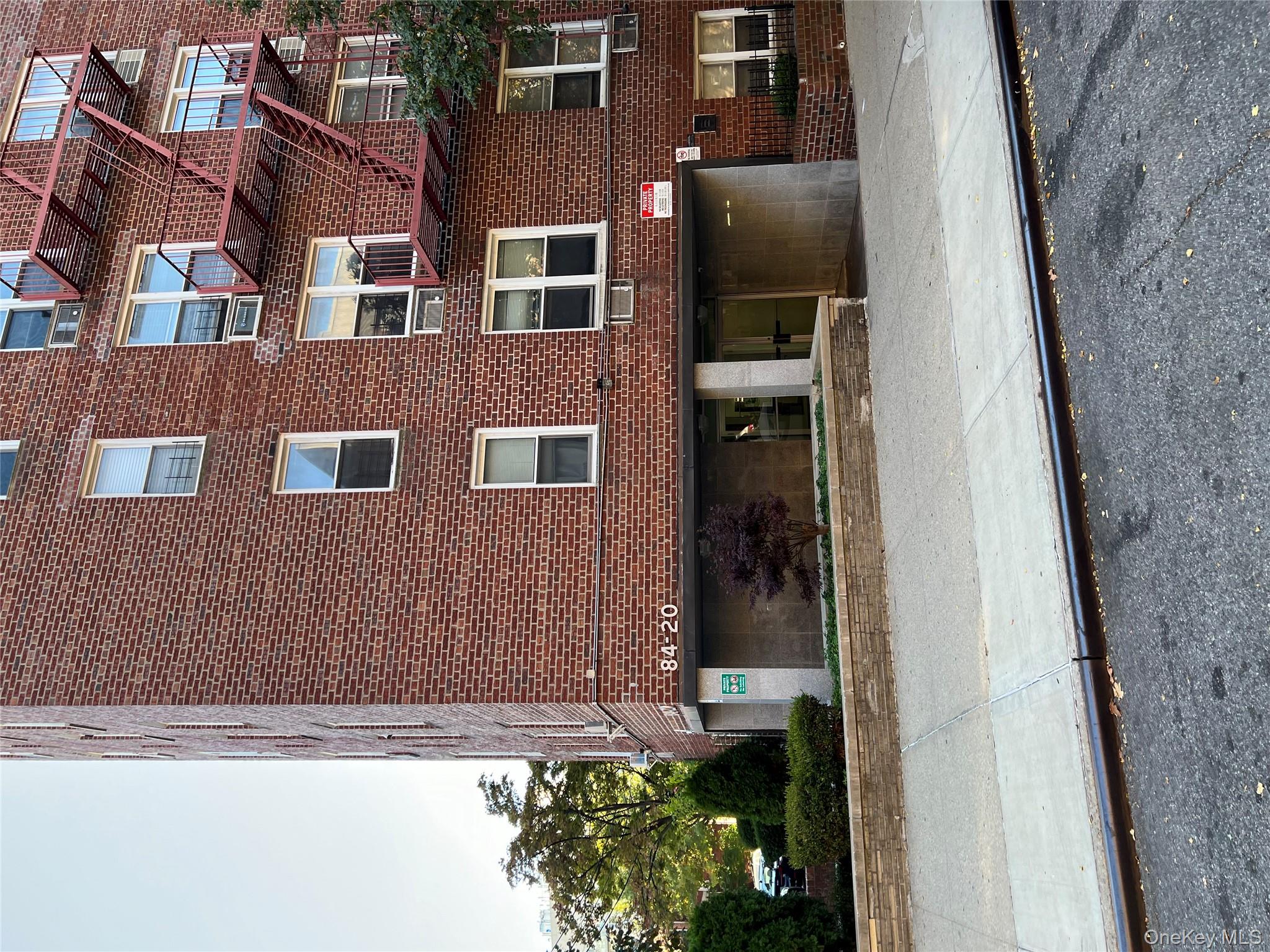 84-20 51 Avenue 6h Property Photo 8