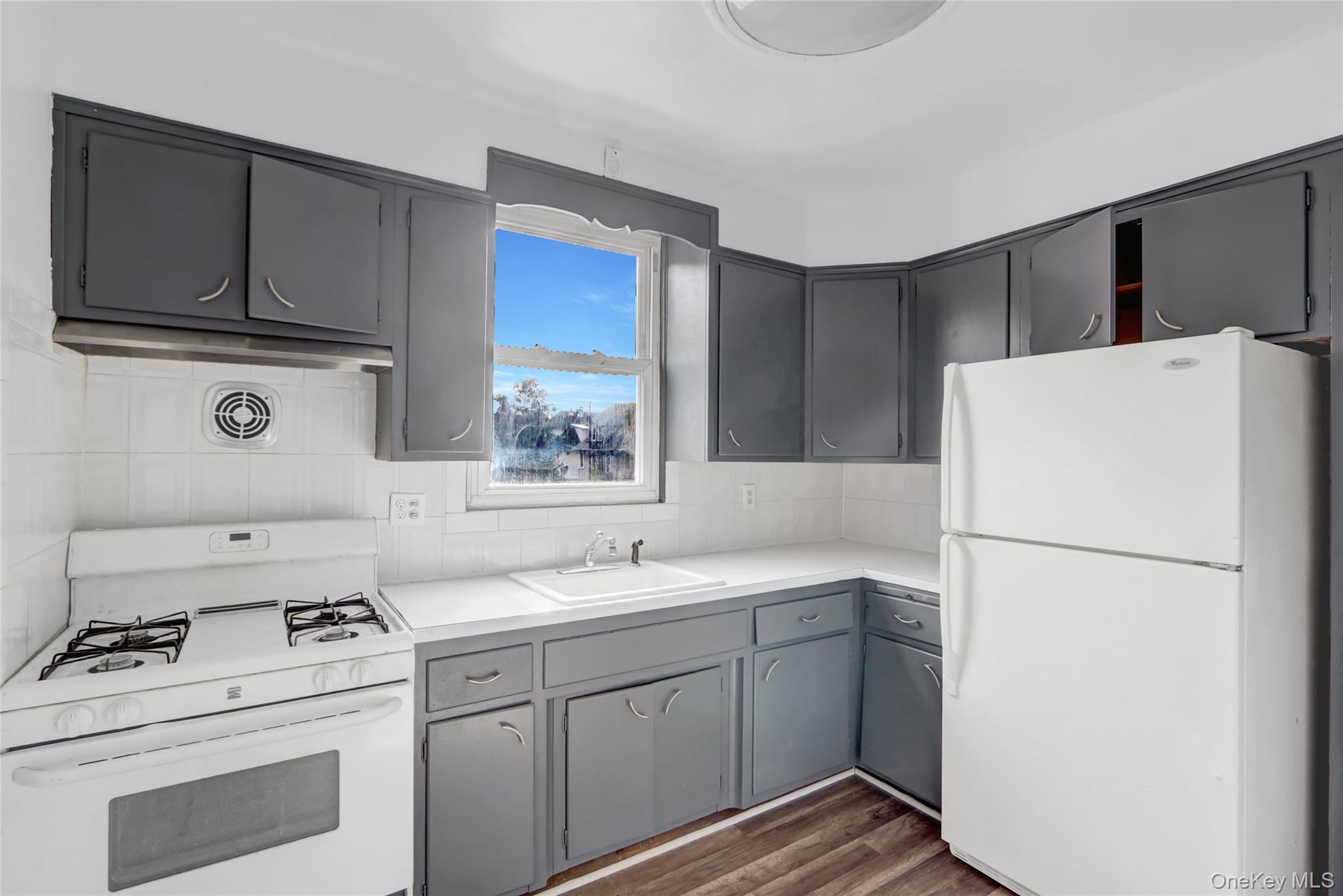 2106 82nd Street Property Photo 6