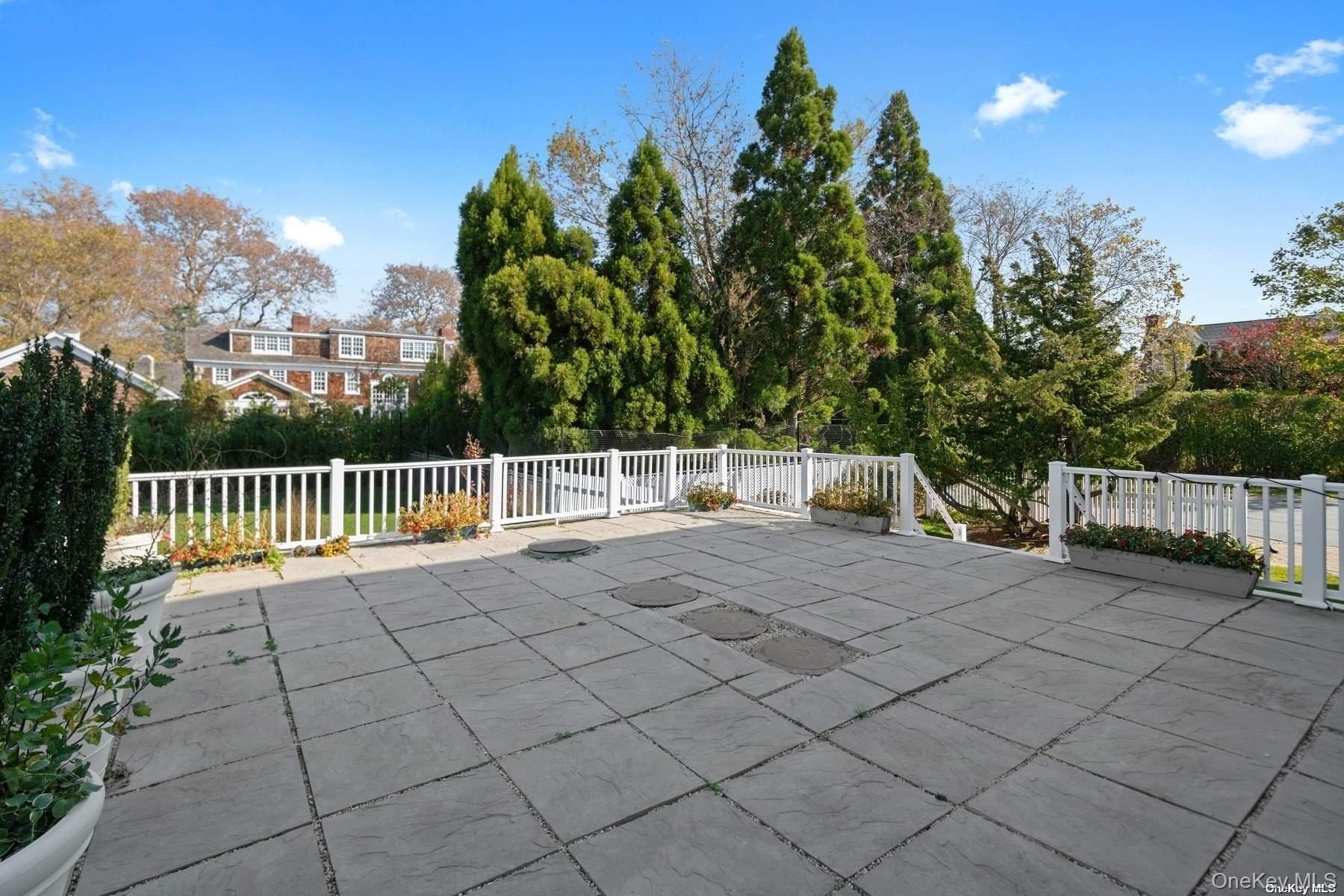 77 Library Avenue Property Photo 23