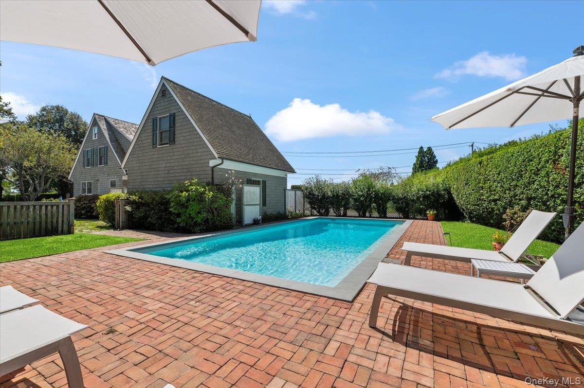 2 Strongs Lane Property Photo 4