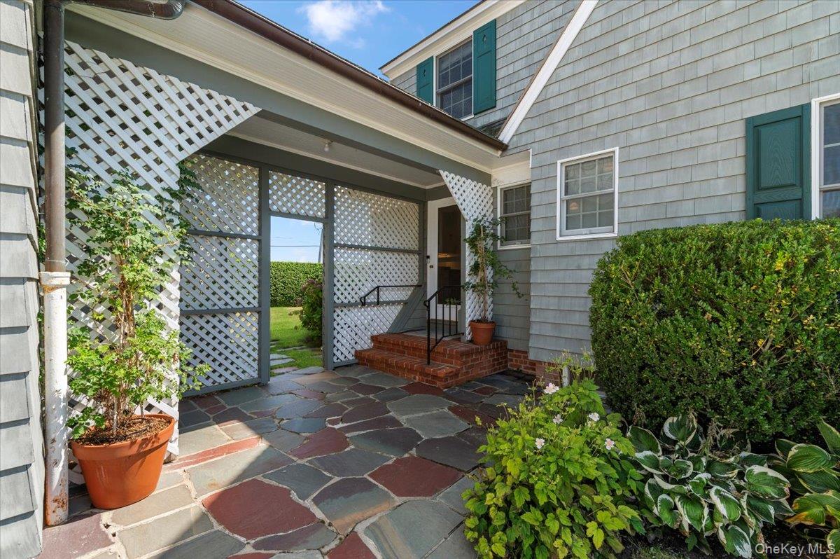 2 Strongs Lane Property Photo 5