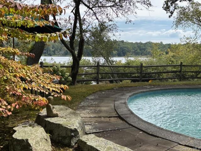 93 Cross Pond Road Property Photo 29