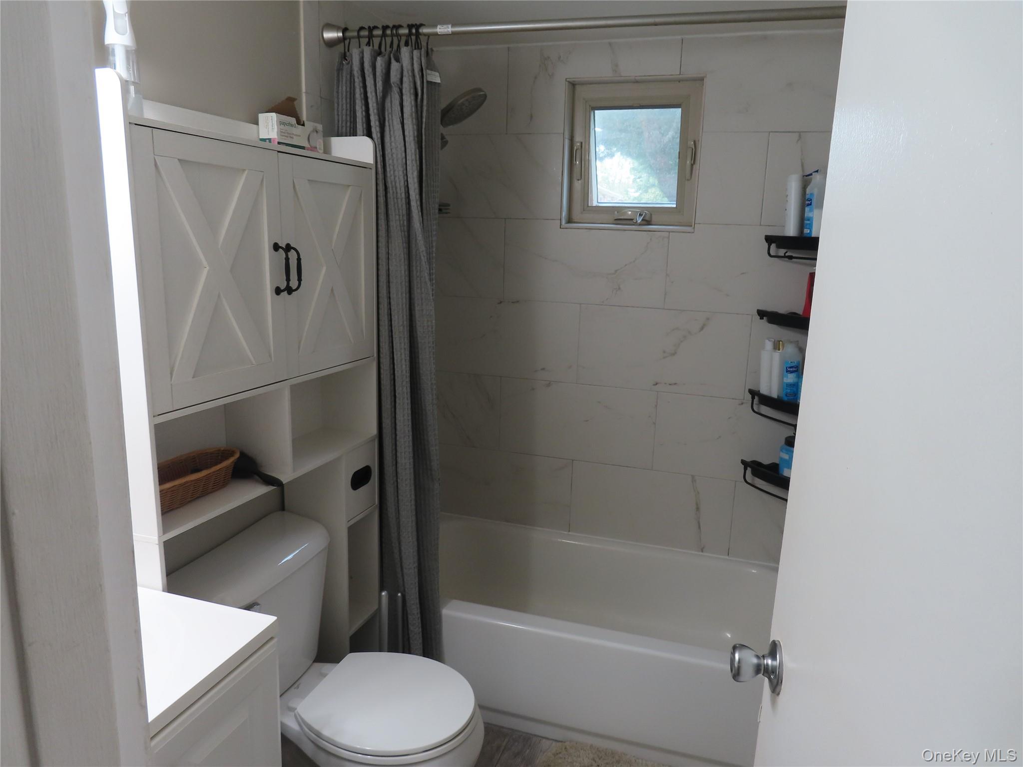 2449 (b) #16 A Union Boulevard 16a Property Photo 10