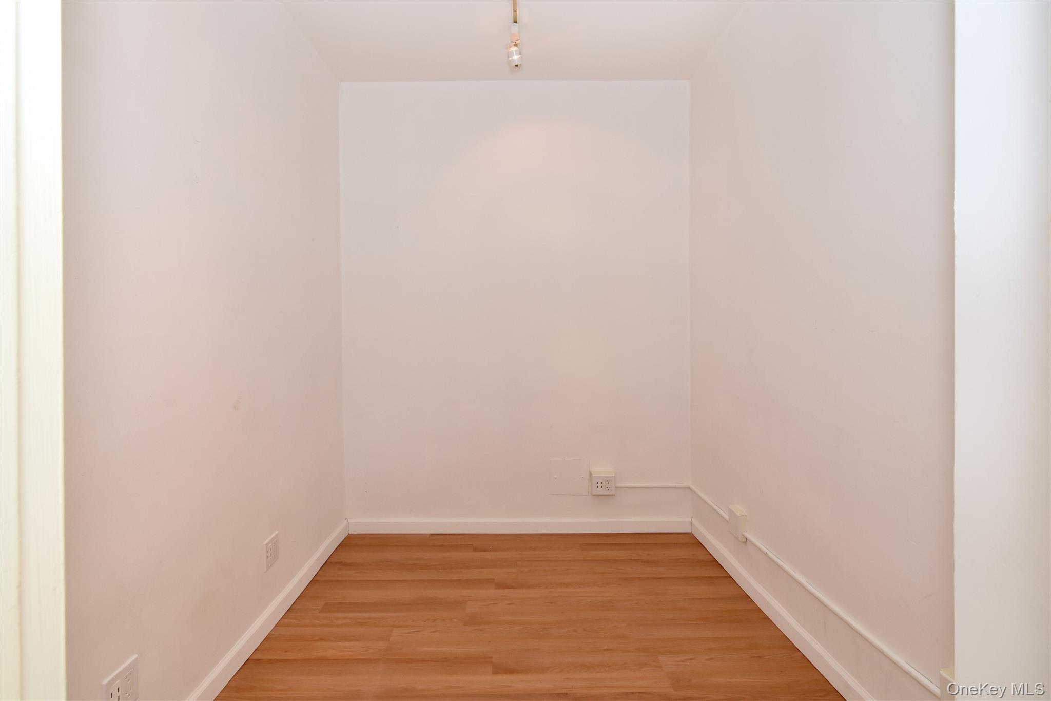 750 Kappock Street 807 Property Photo 17