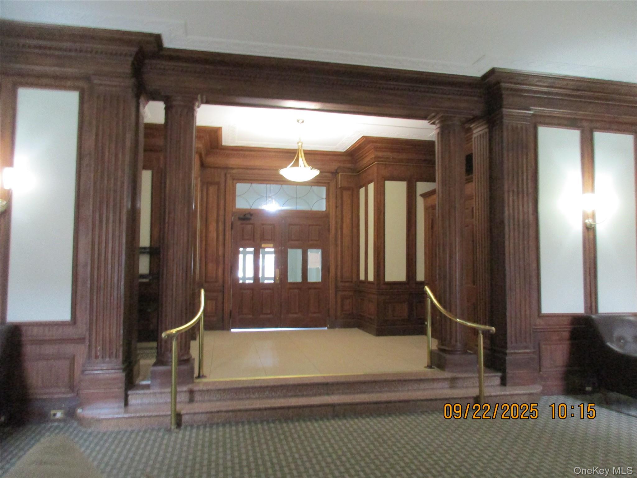 84-51 Beverly Road 2-s Property Photo 6