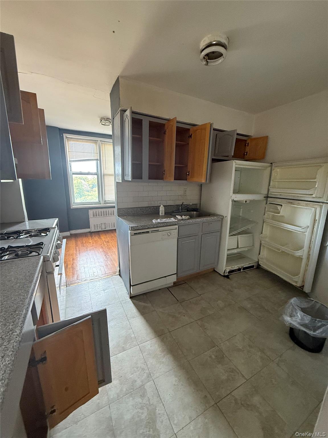 86-16 60th Avenue 4l Property Photo 4
