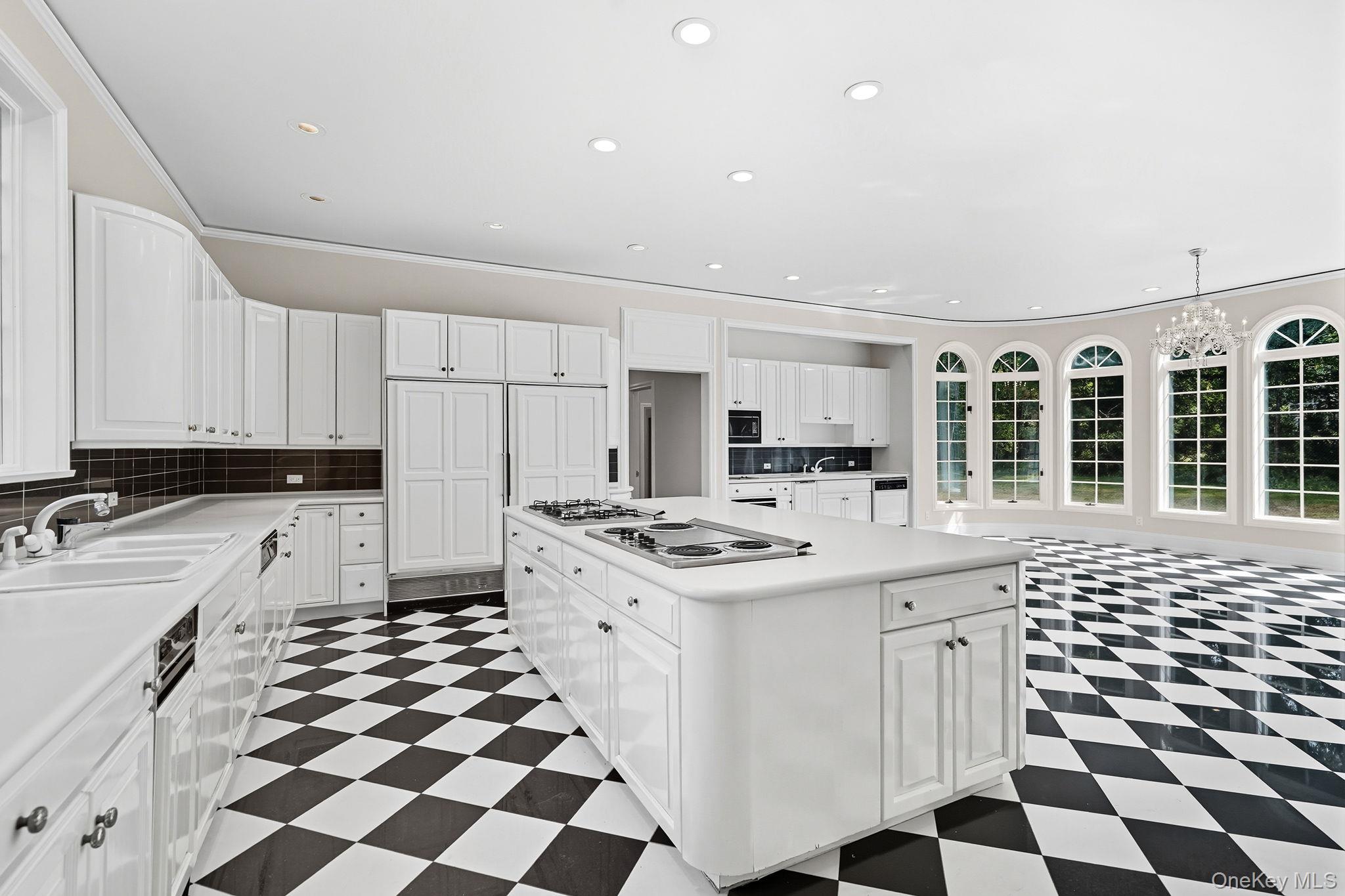 10 Cooper Road Property Photo 18