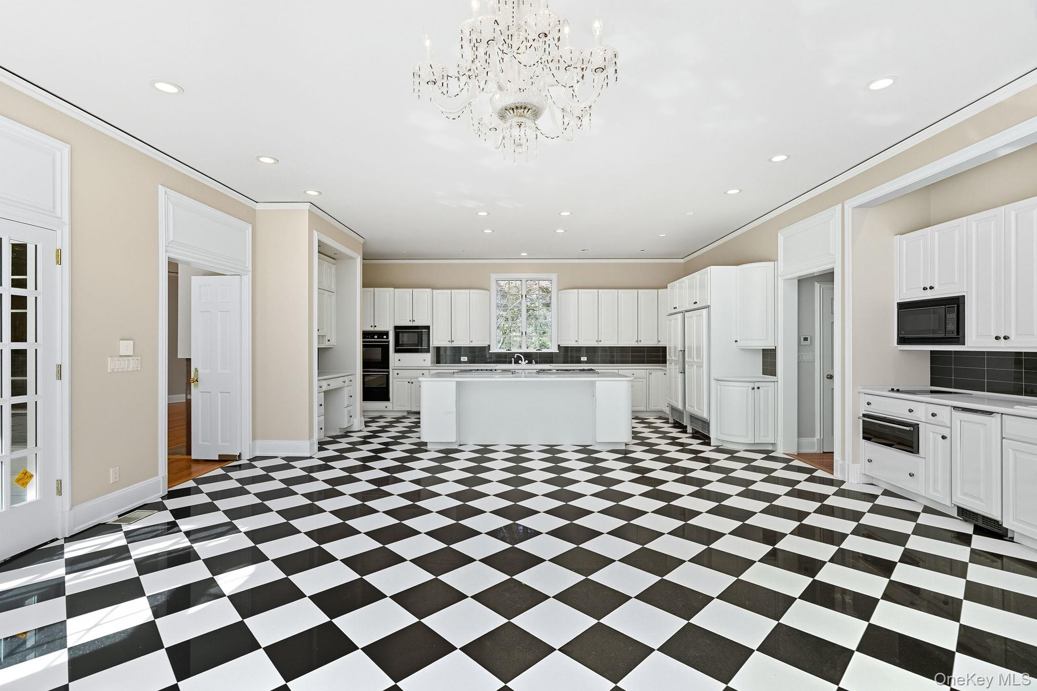 10 Cooper Road Property Photo 19