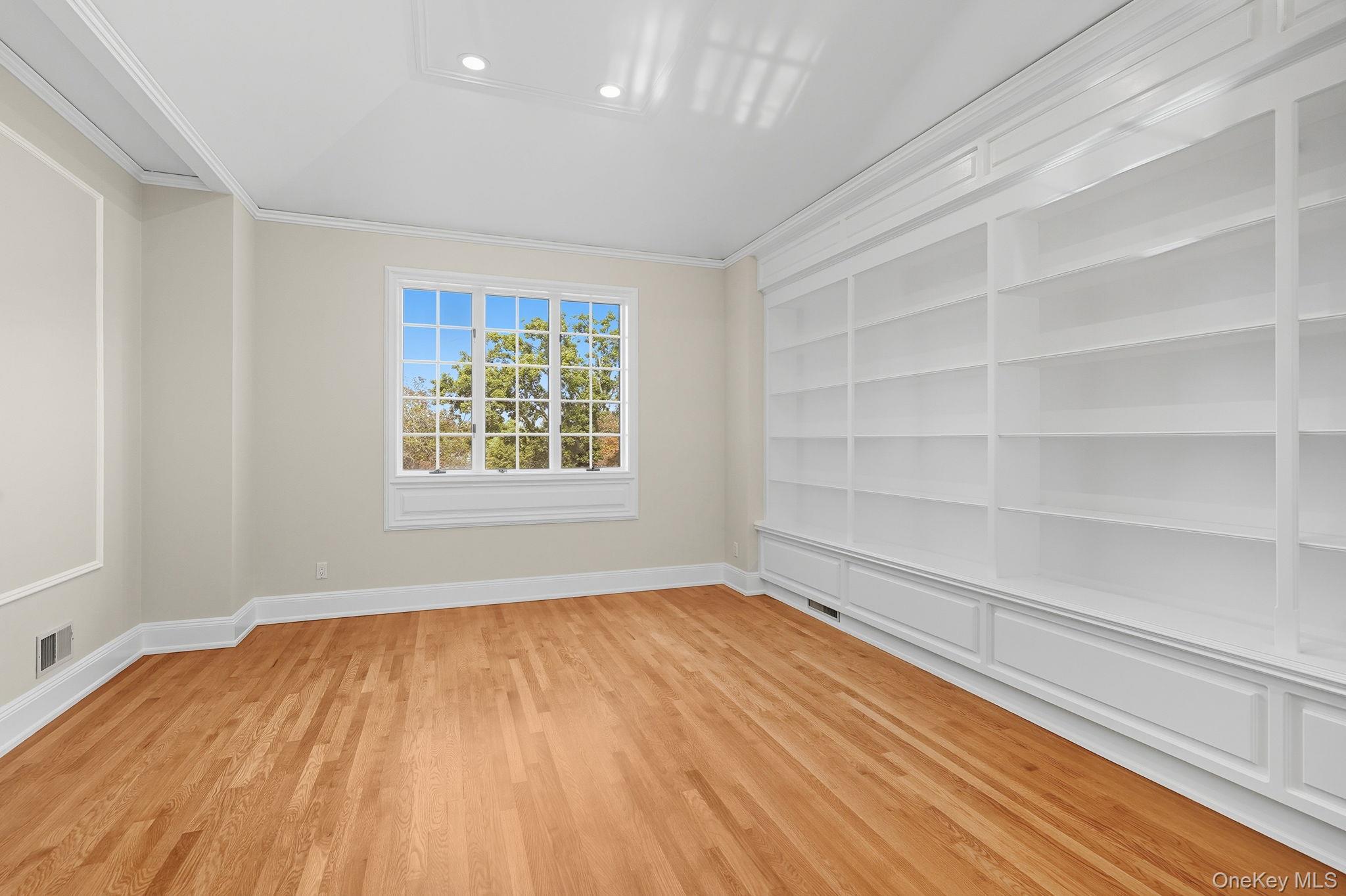 10 Cooper Road Property Photo 32