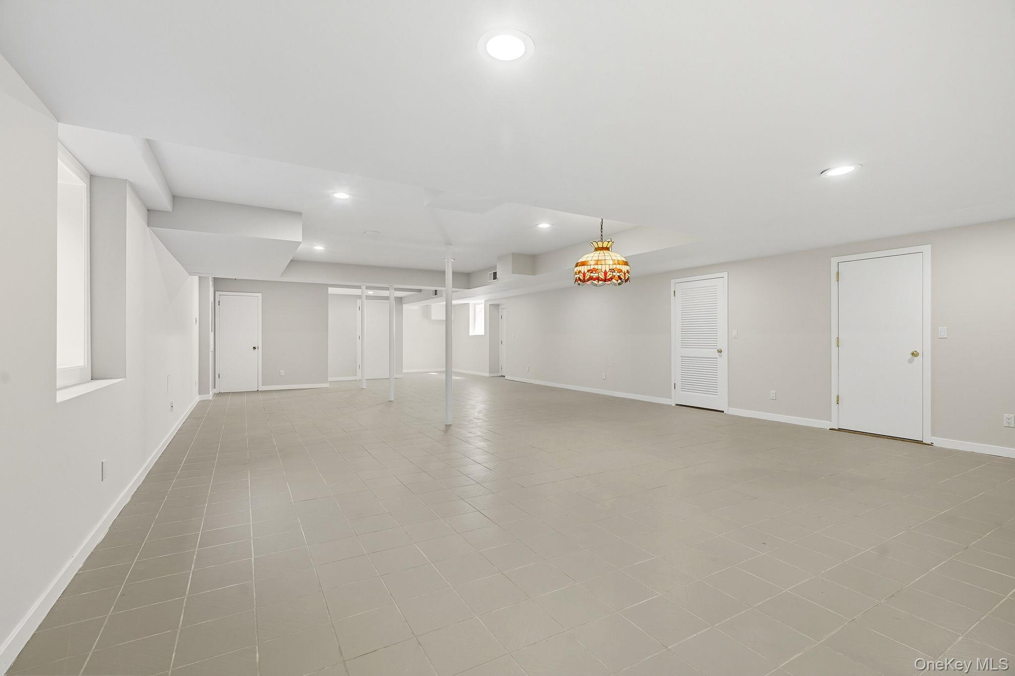10 Cooper Road Property Photo 39