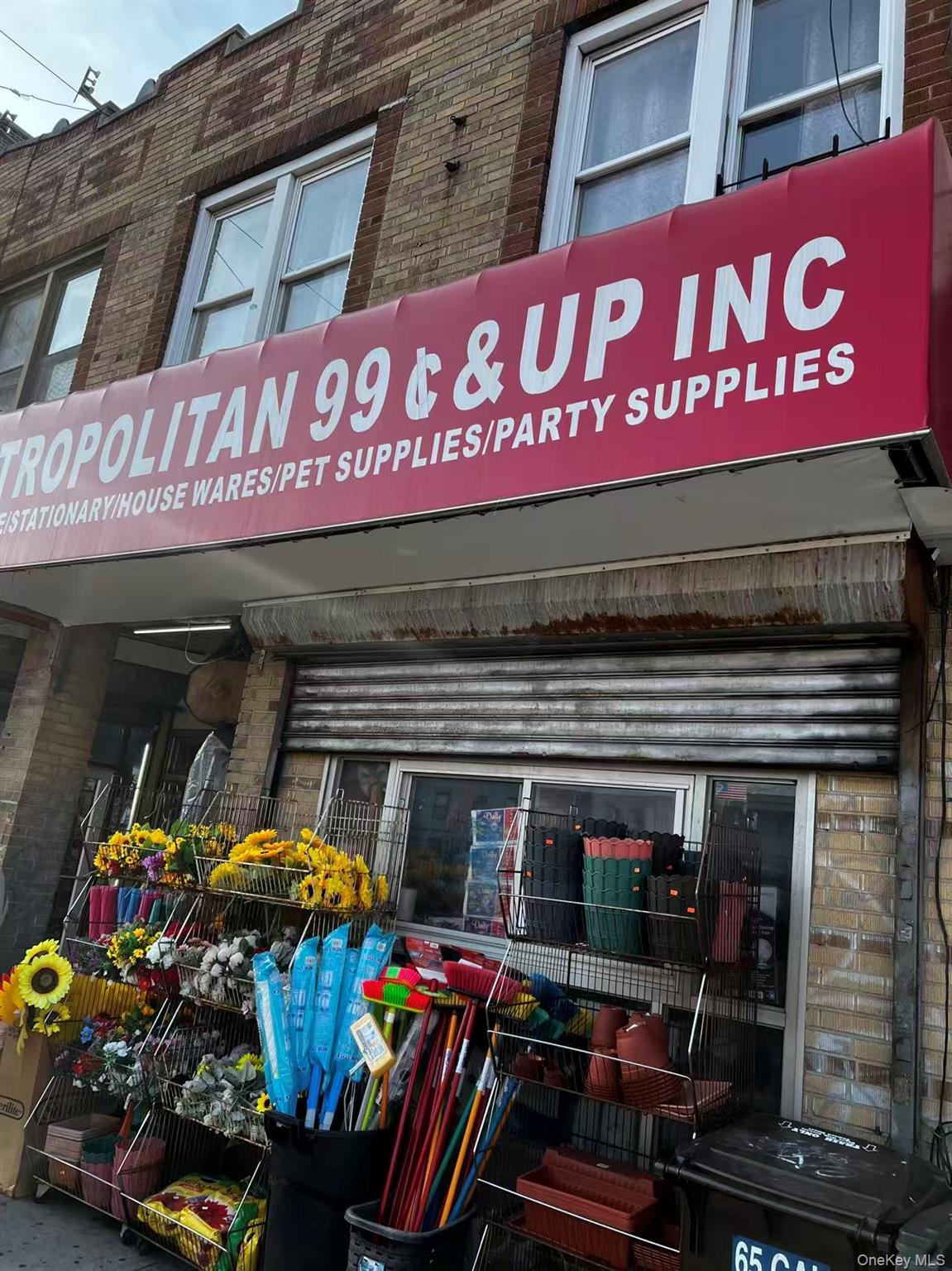 56-17 Metropolitan Avenue Property Photo 1