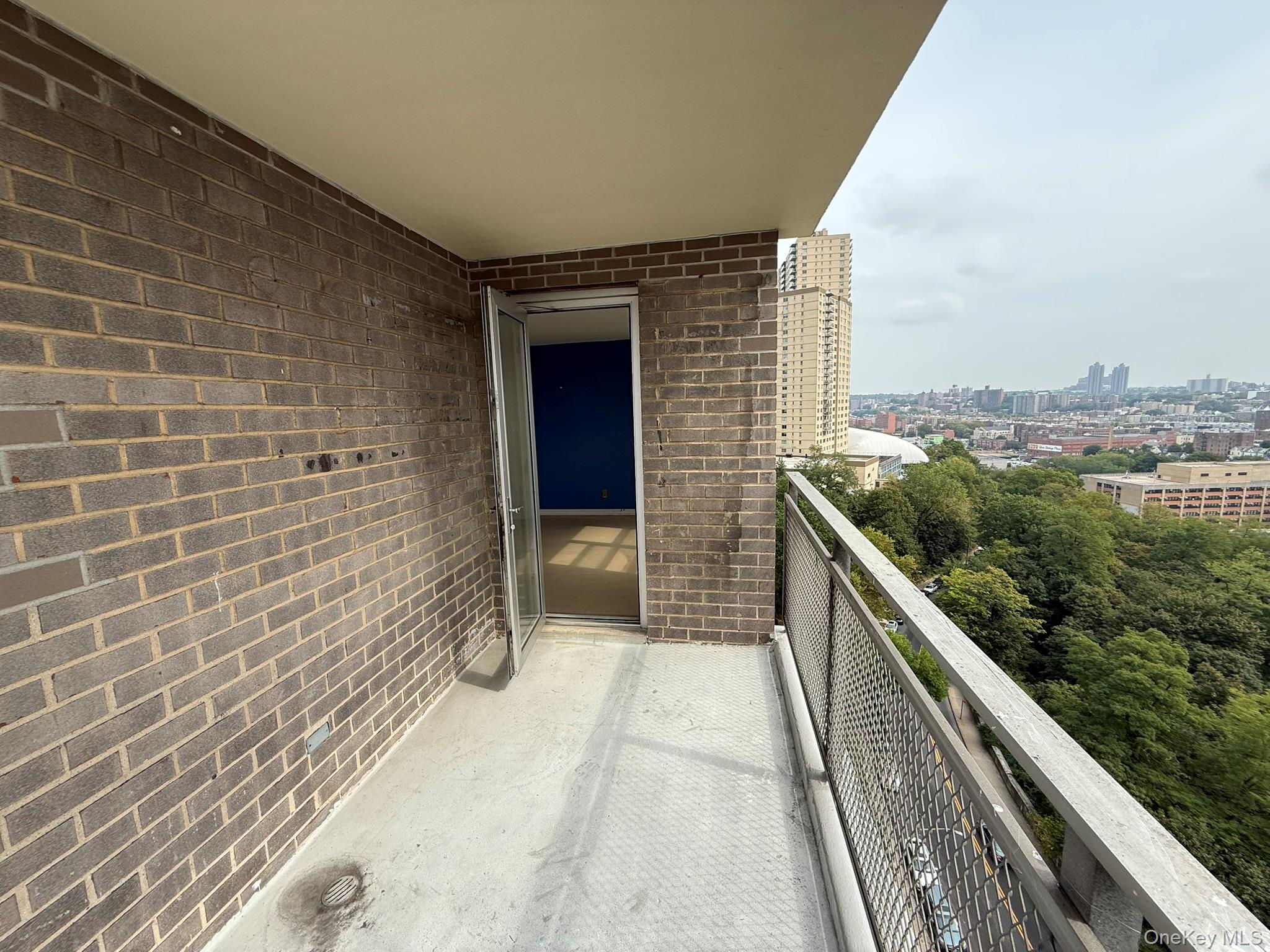 555 Kappock Street 11p Property Photo 9