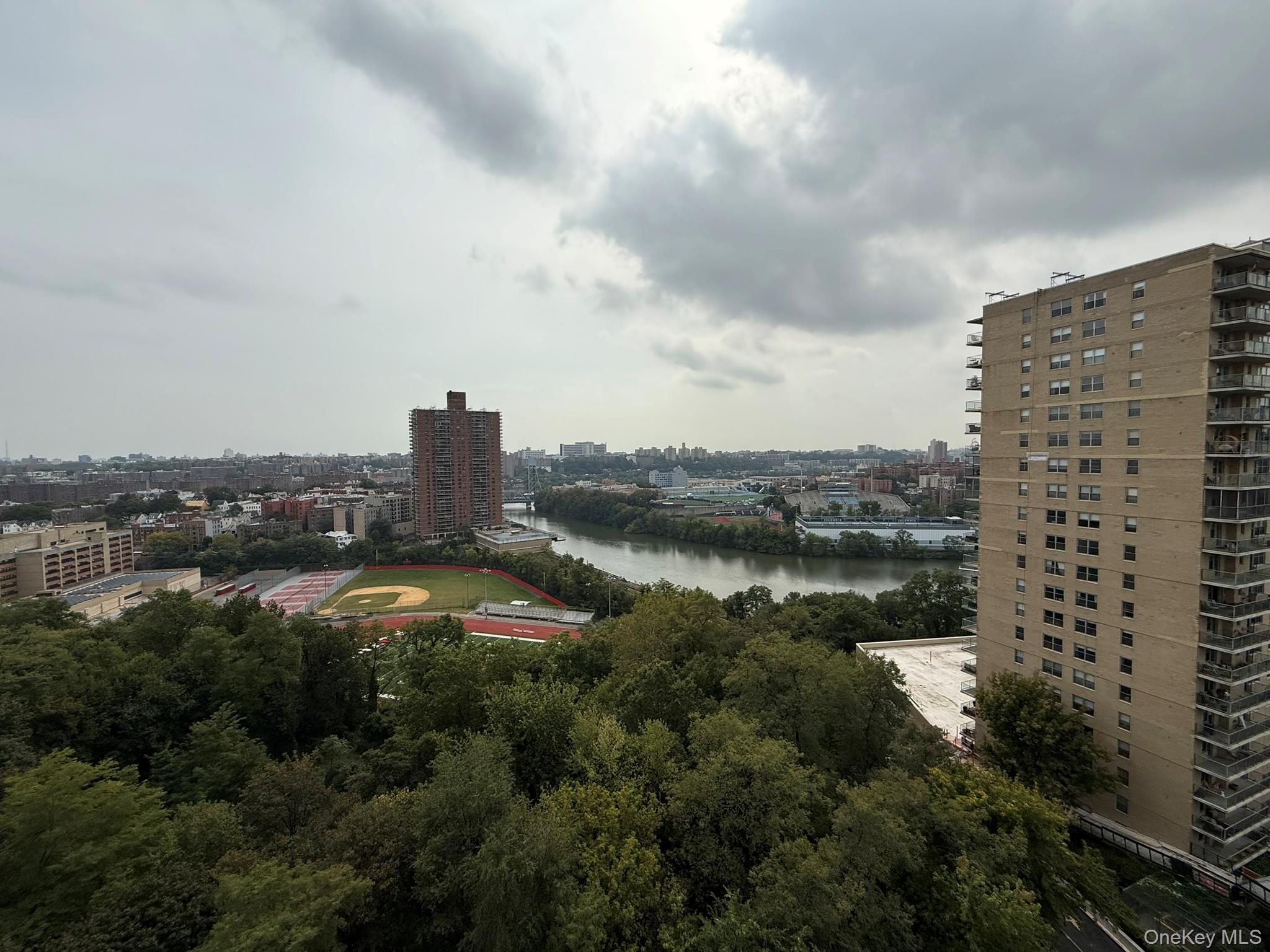555 Kappock Street 11p Property Photo 12