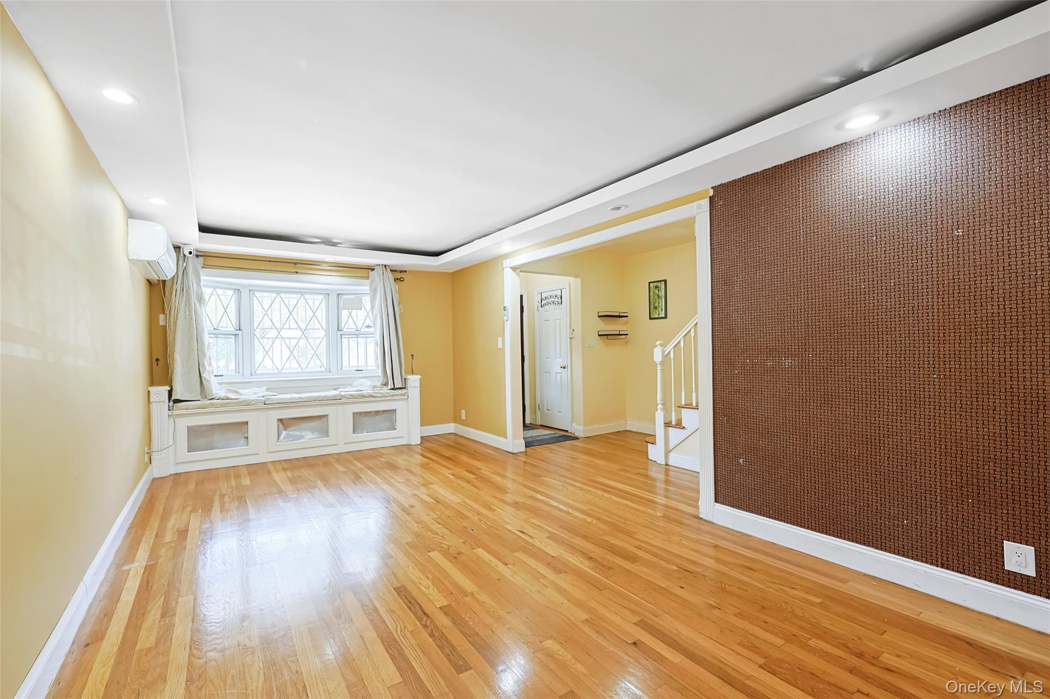 14456 Melbourne Avenue Property Photo 11