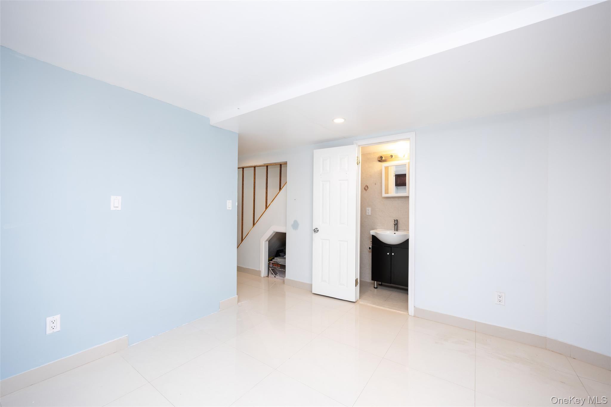 14456 Melbourne Avenue Property Photo 38
