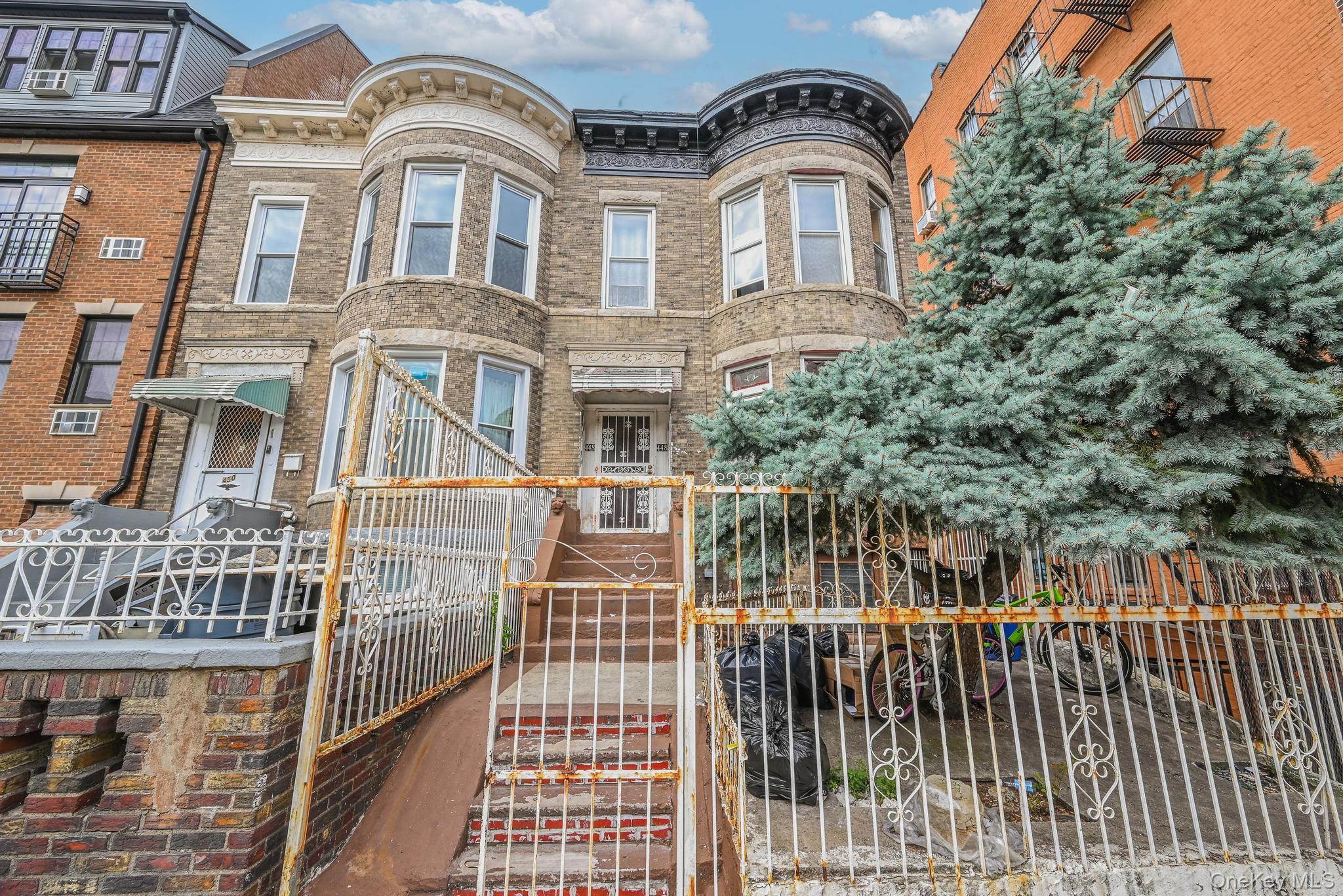 448 E 29th Street