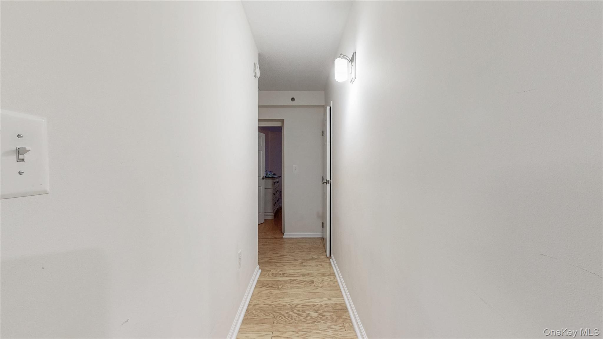 1275 Grant Avenue 2g Property Photo 12