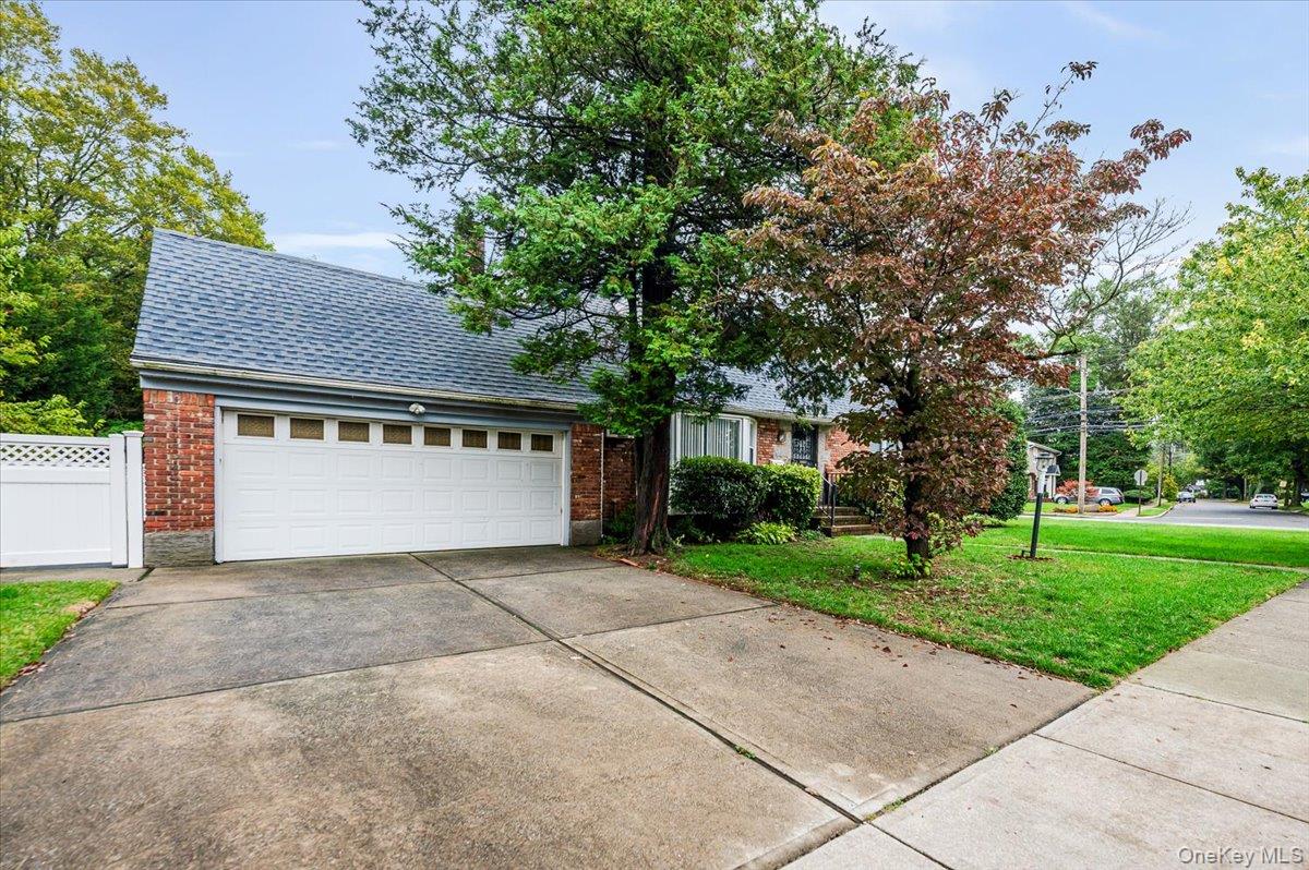 10 Linden Street Property Photo 26