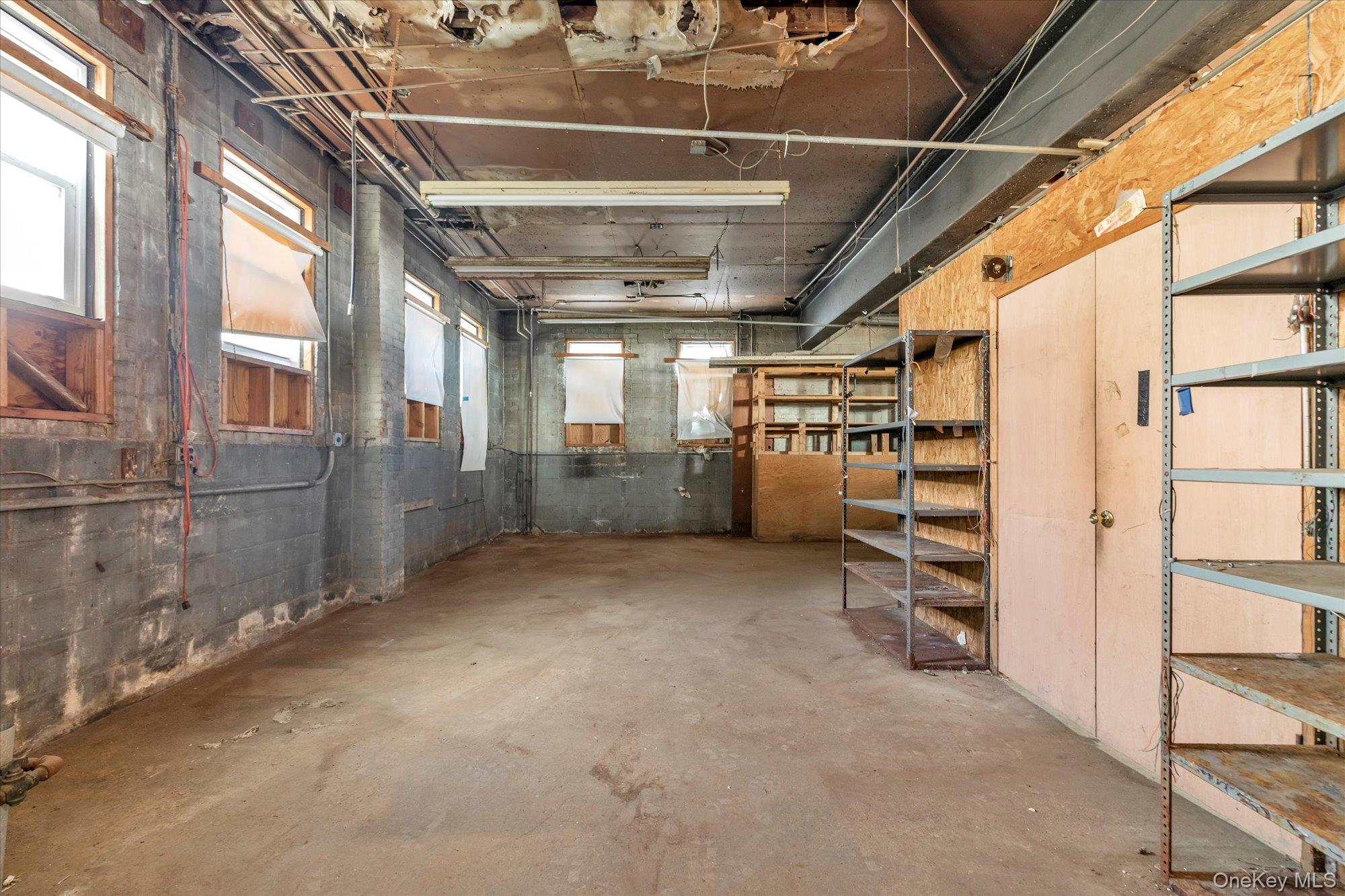 105 Eastern Parkway Property Photo 3