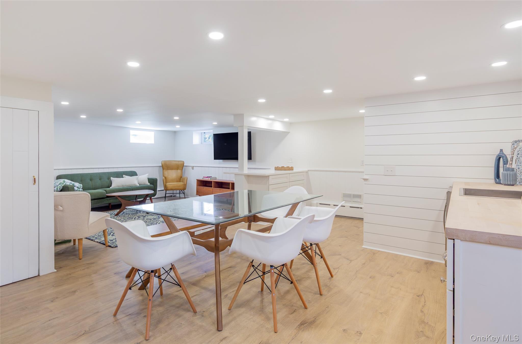 275 Maier Property Photo 7