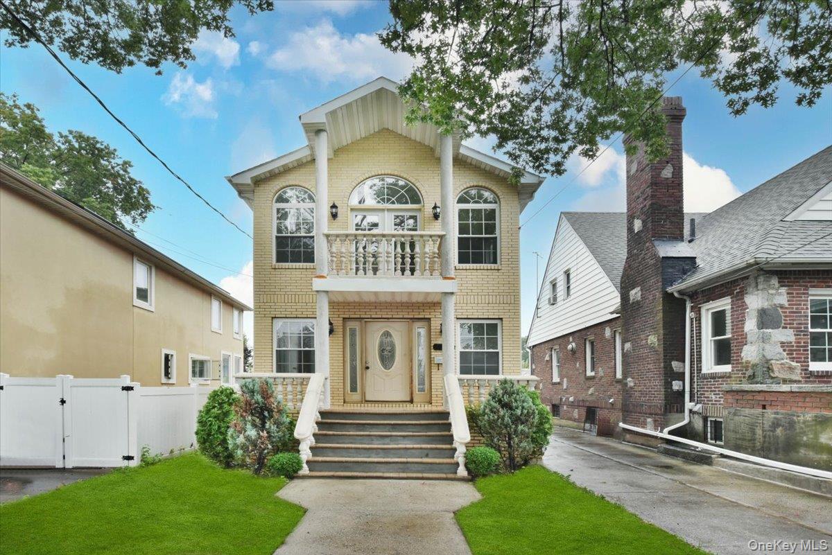 8135 166th Street Property Photo 1