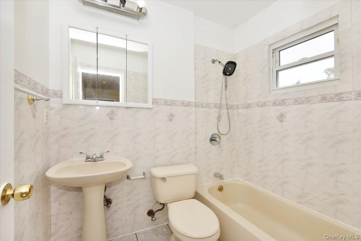 8135 166th Street Property Photo 27