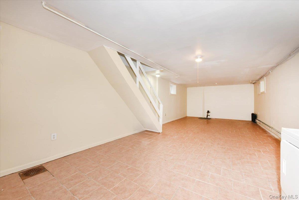 8135 166th Street Property Photo 29