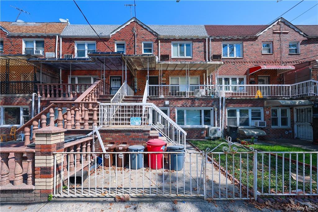 2461 Coyle Street Property Photo 1