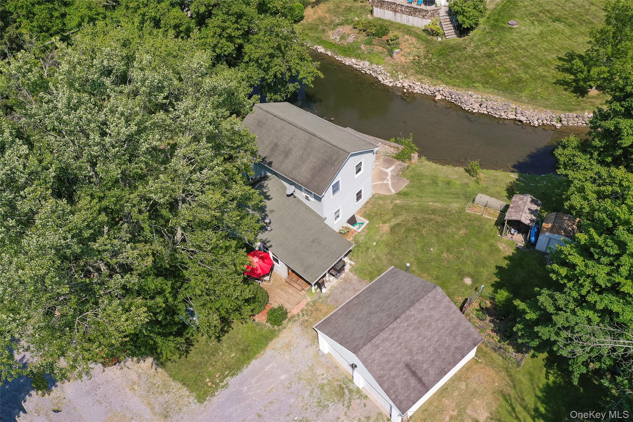 106 Skidmore Road Property Photo 1