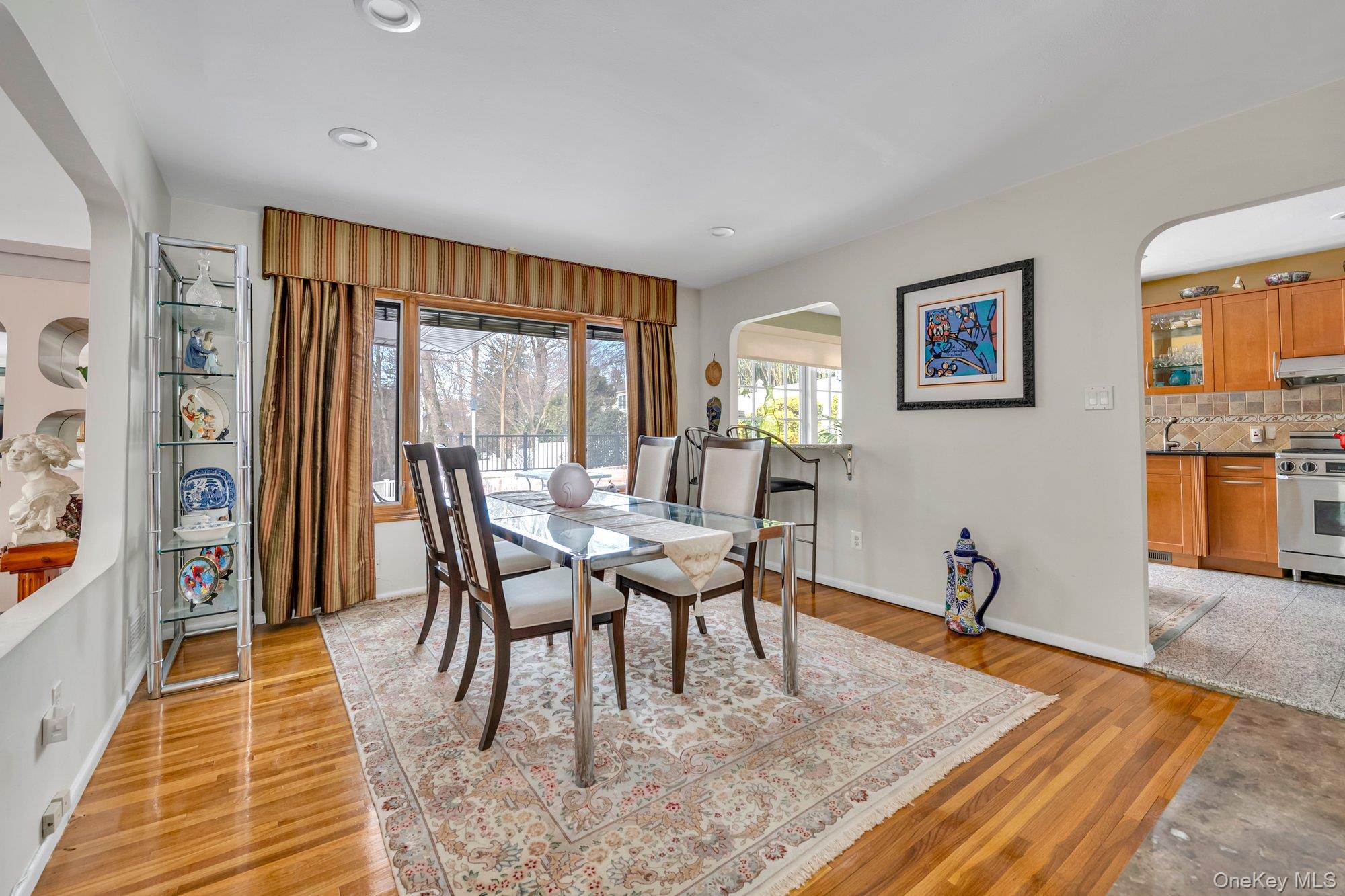 1 Crystal Drive Property Photo 7