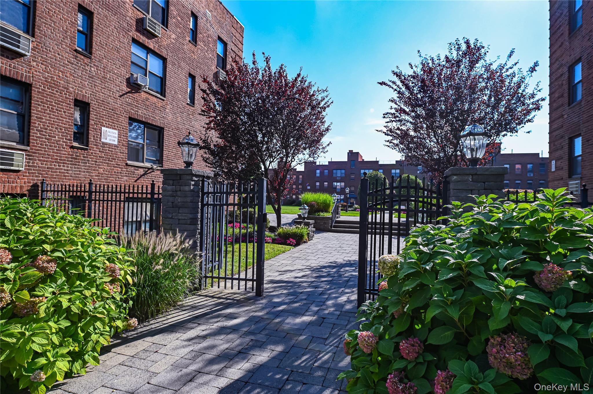 1 Jefferson Avenue J10 Property Photo 1