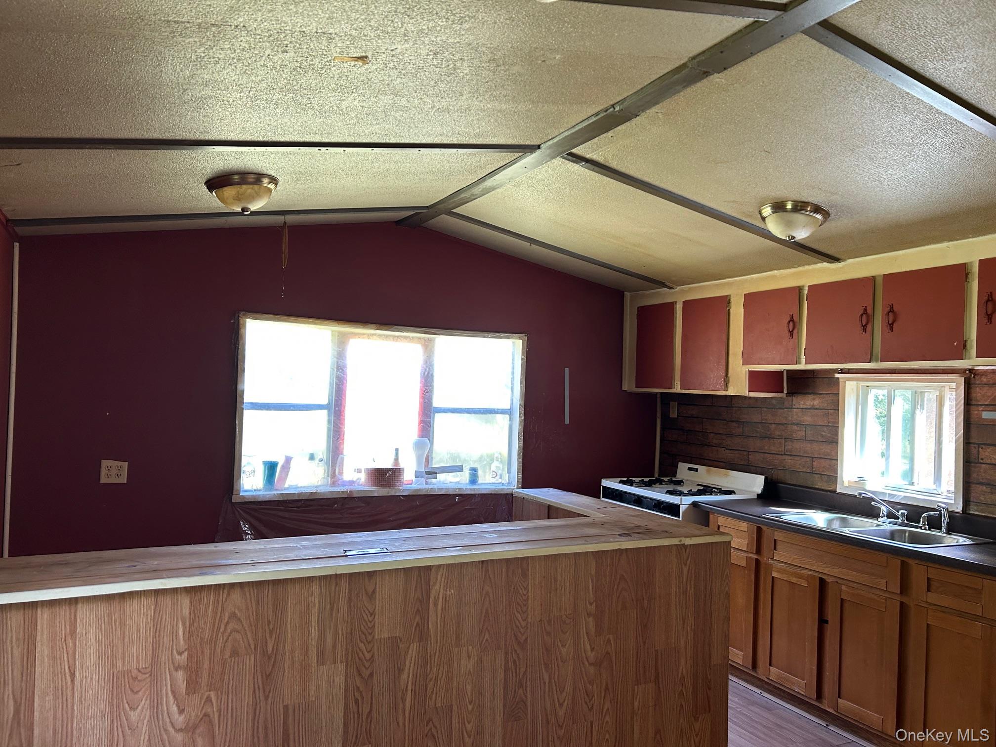 26 Iken Road Property Photo 3