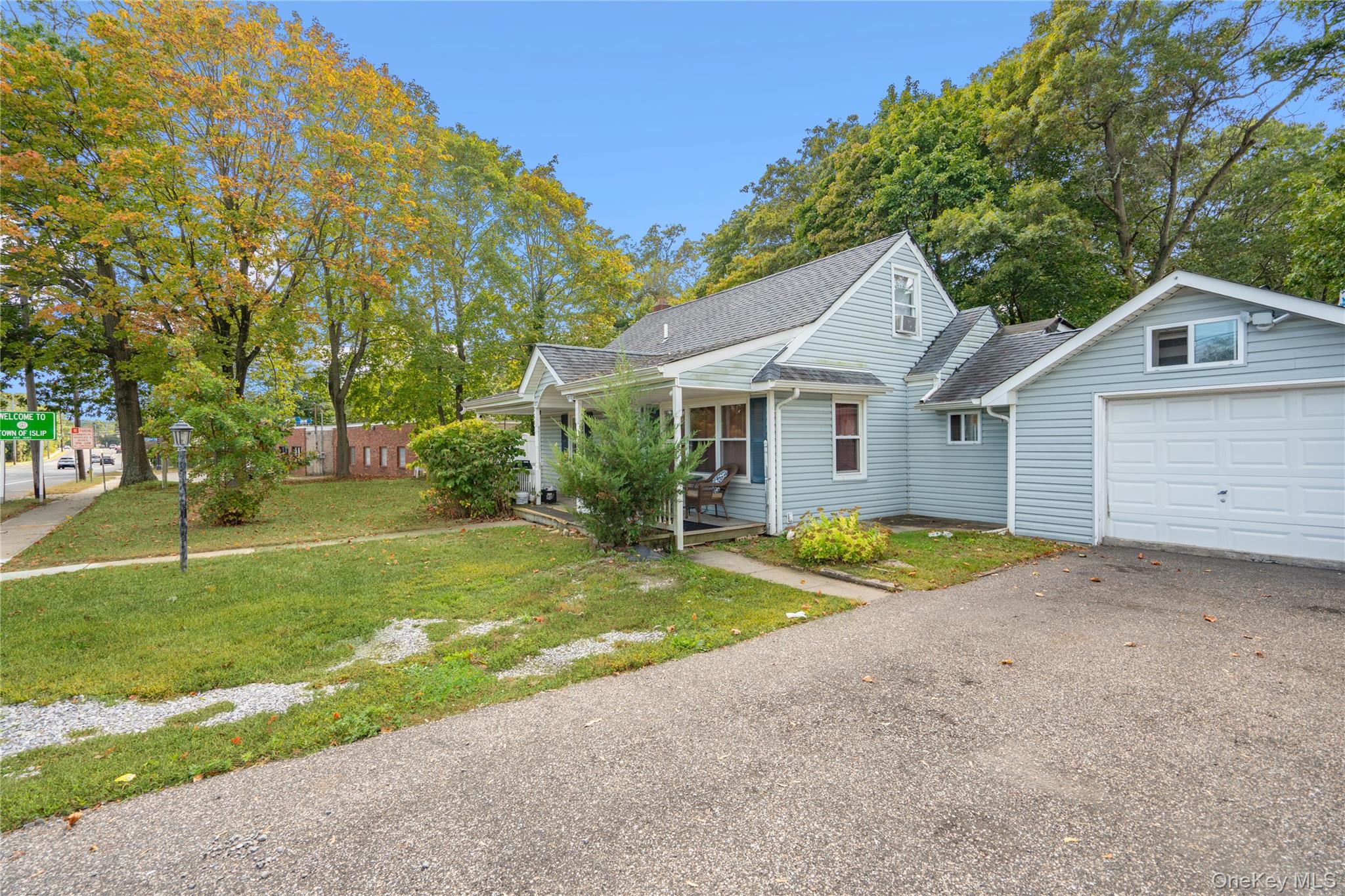 660 Rosevale Avenue Property Photo 2