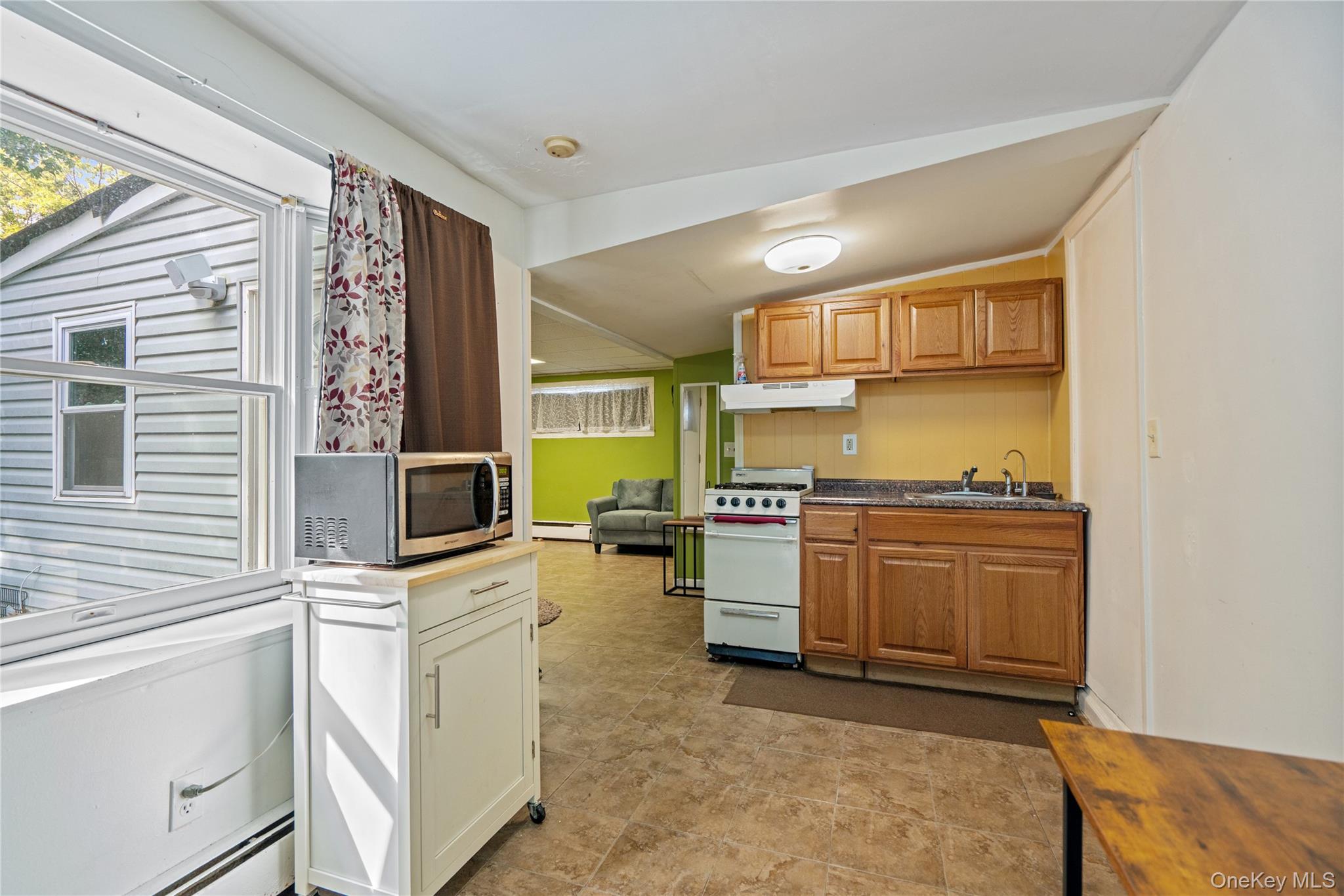 660 Rosevale Avenue Property Photo 11