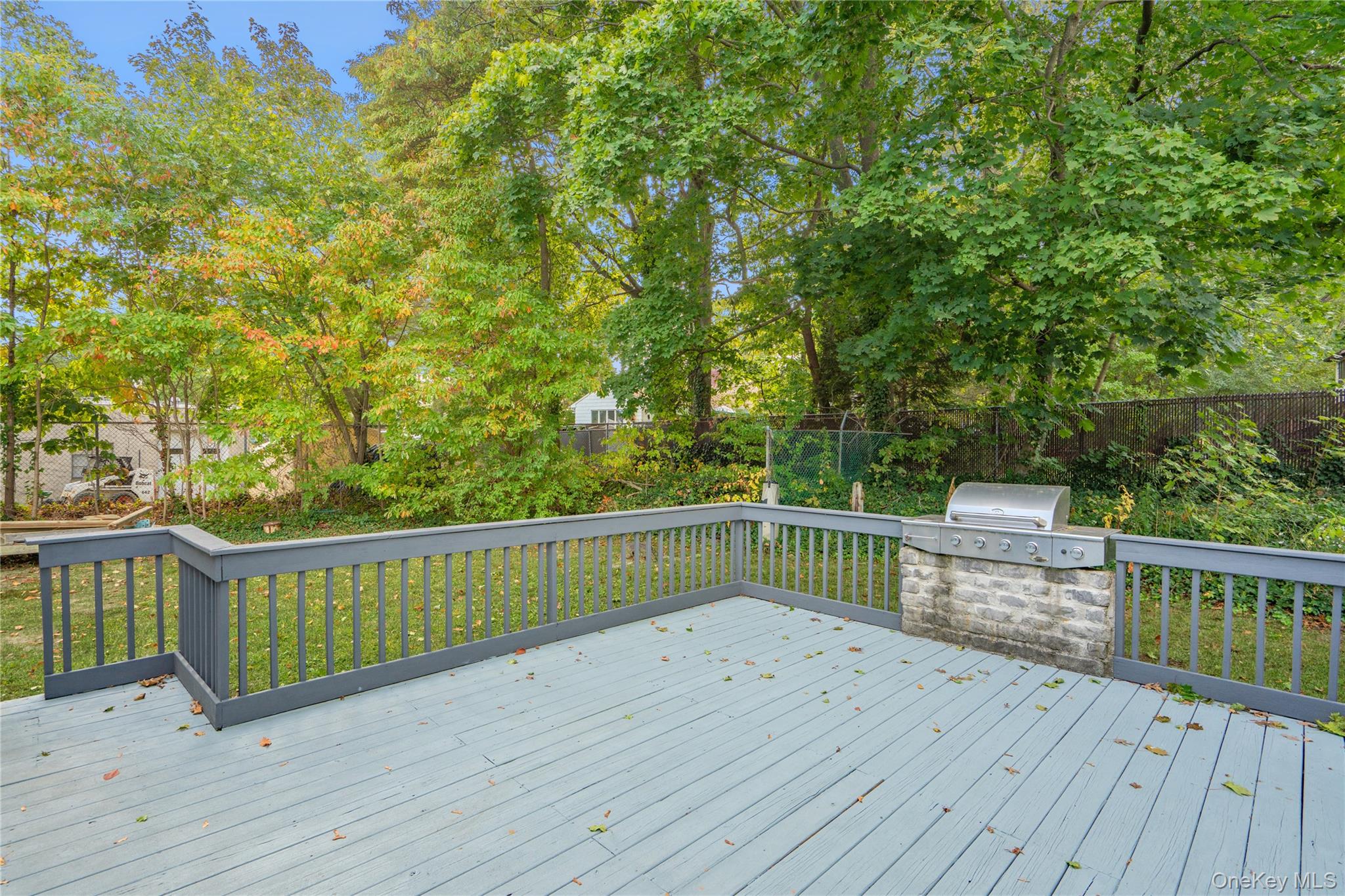 660 Rosevale Avenue Property Photo 14