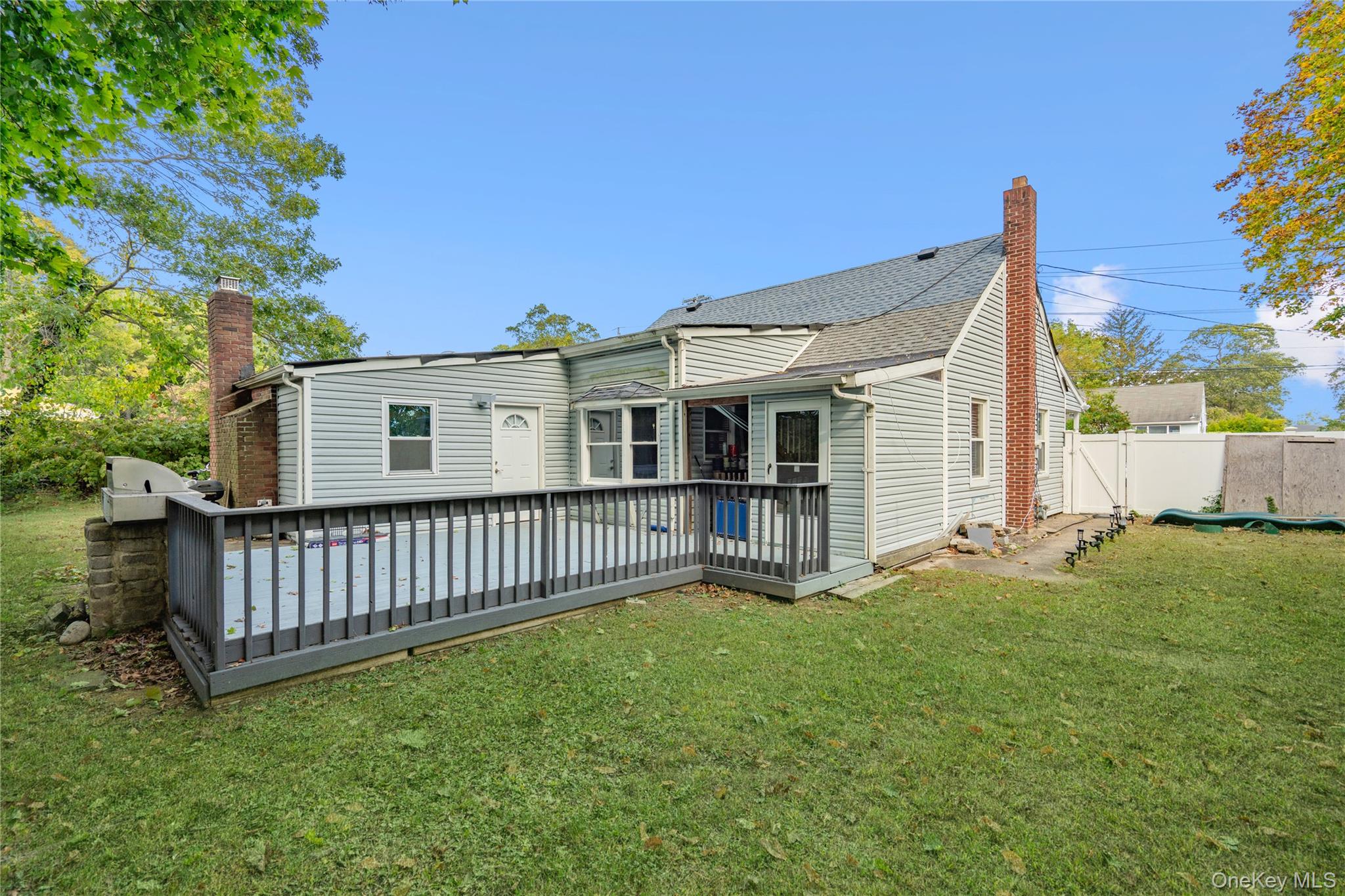 660 Rosevale Avenue Property Photo 16