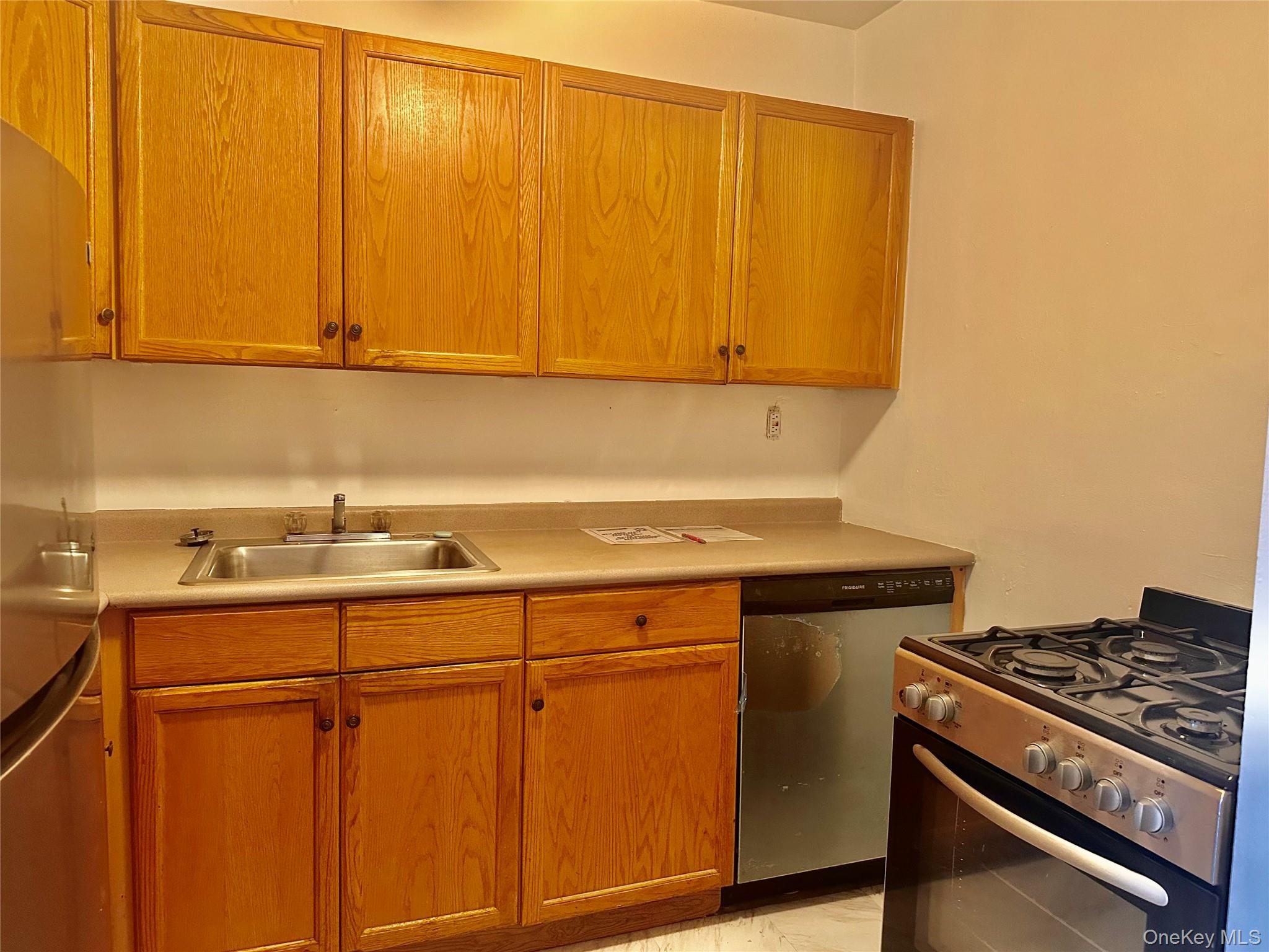 315 Atlantic Avenue 1a Property Photo 3